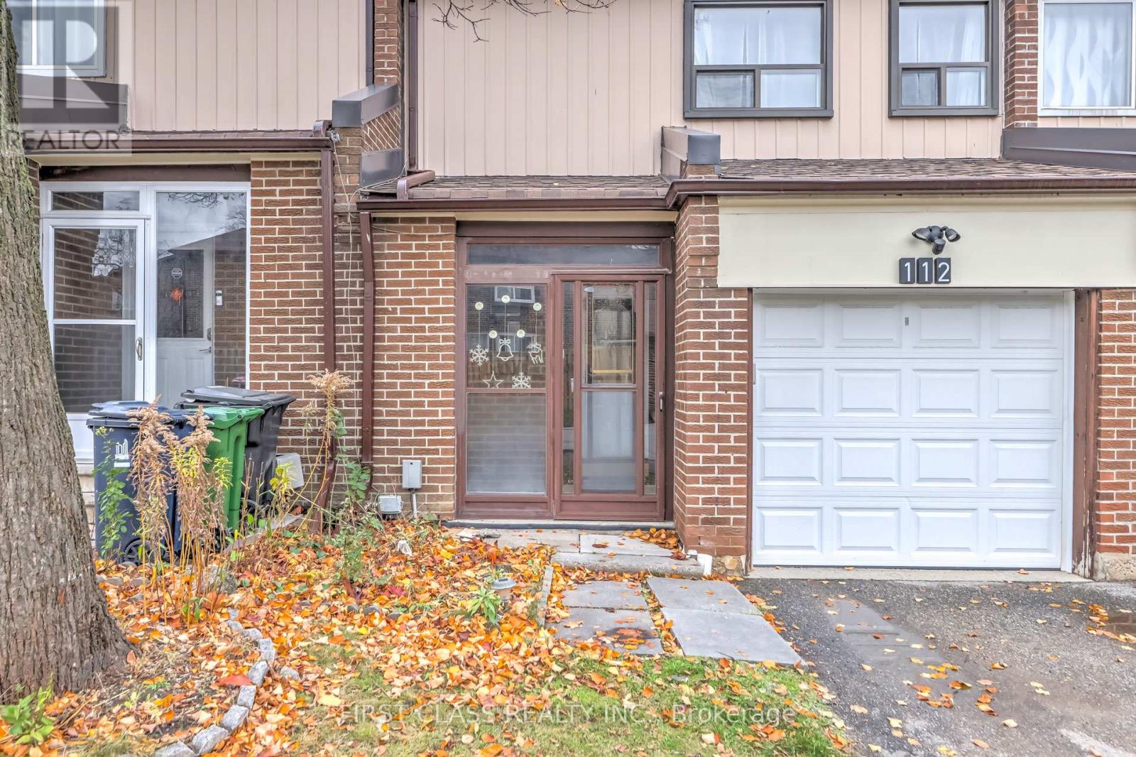 Property at 112 - 106 CHESTER LE BOULEVARD image 3