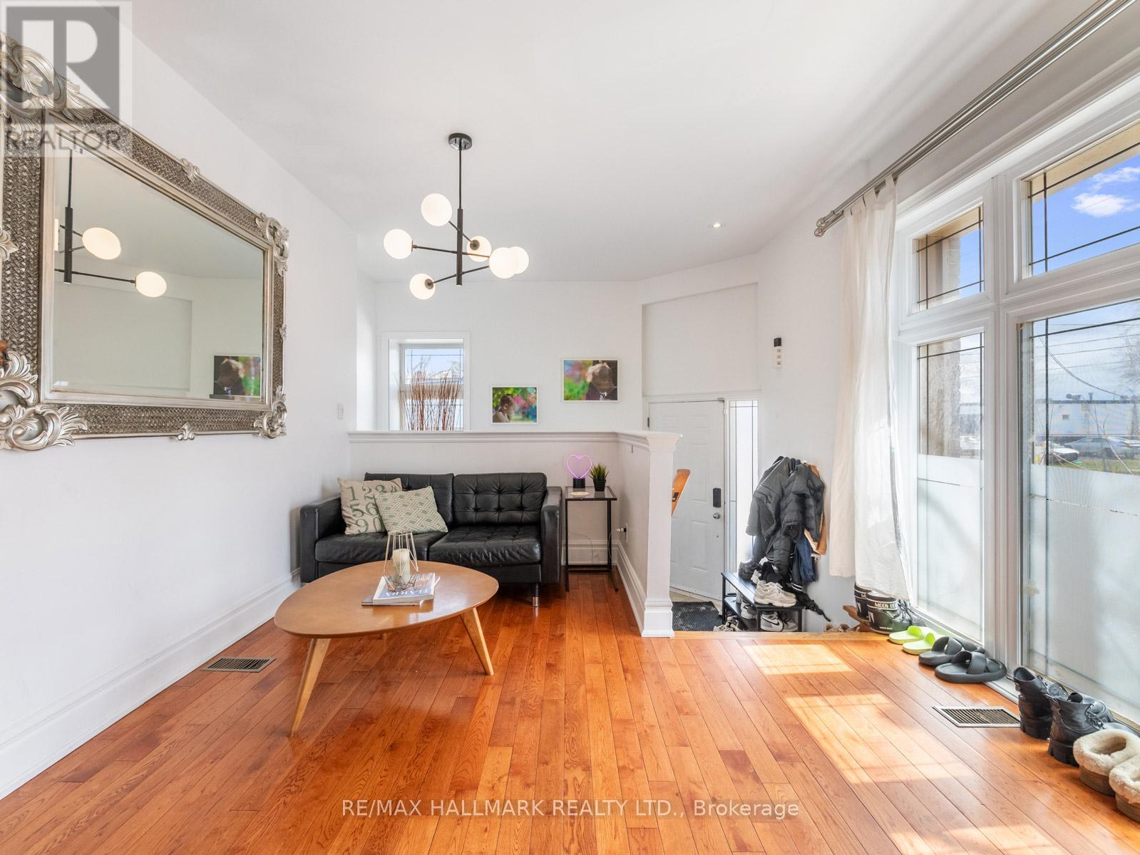 Property at 112A MORSE STREET image 3