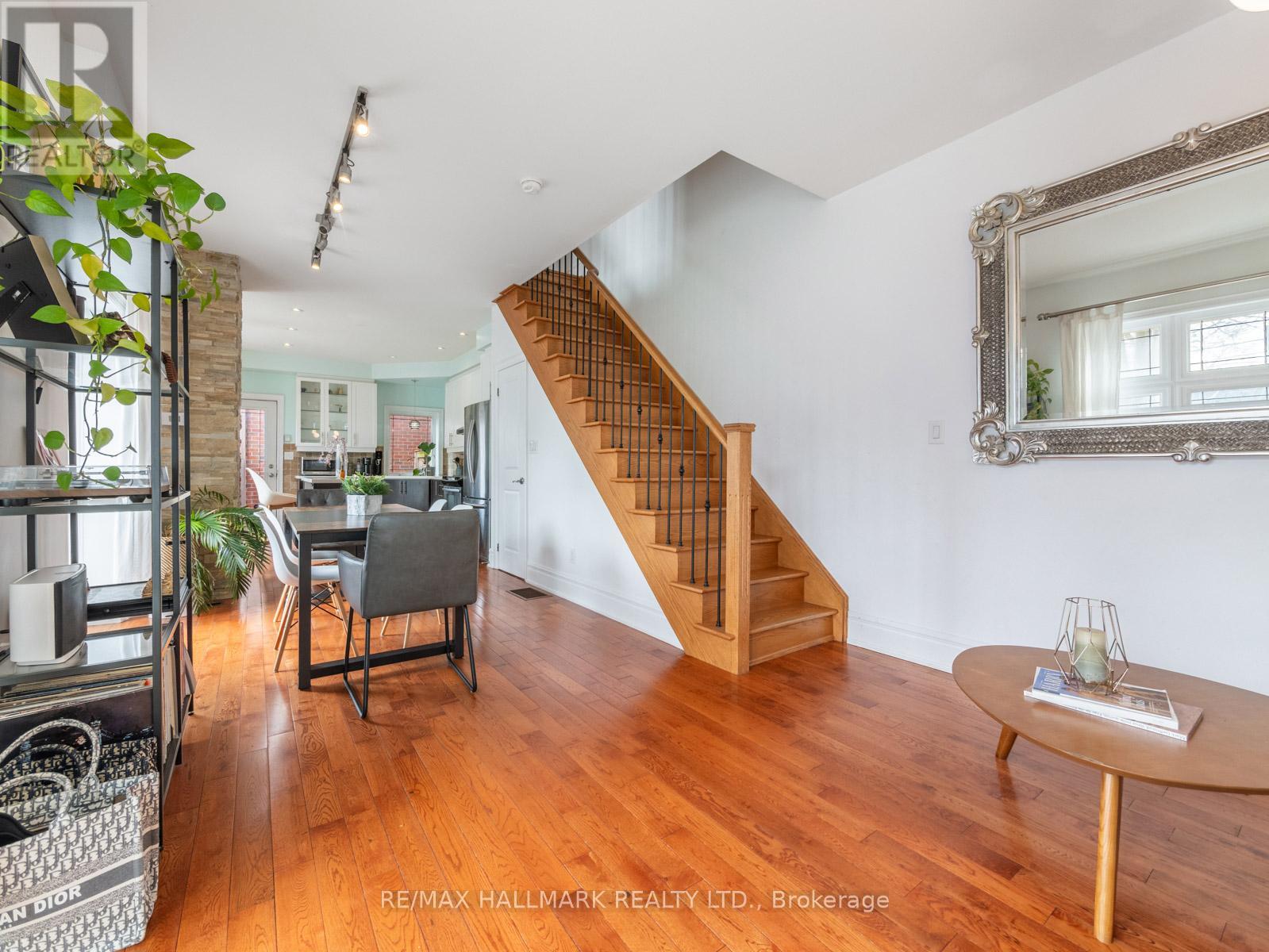 Property at 112A MORSE STREET image 4