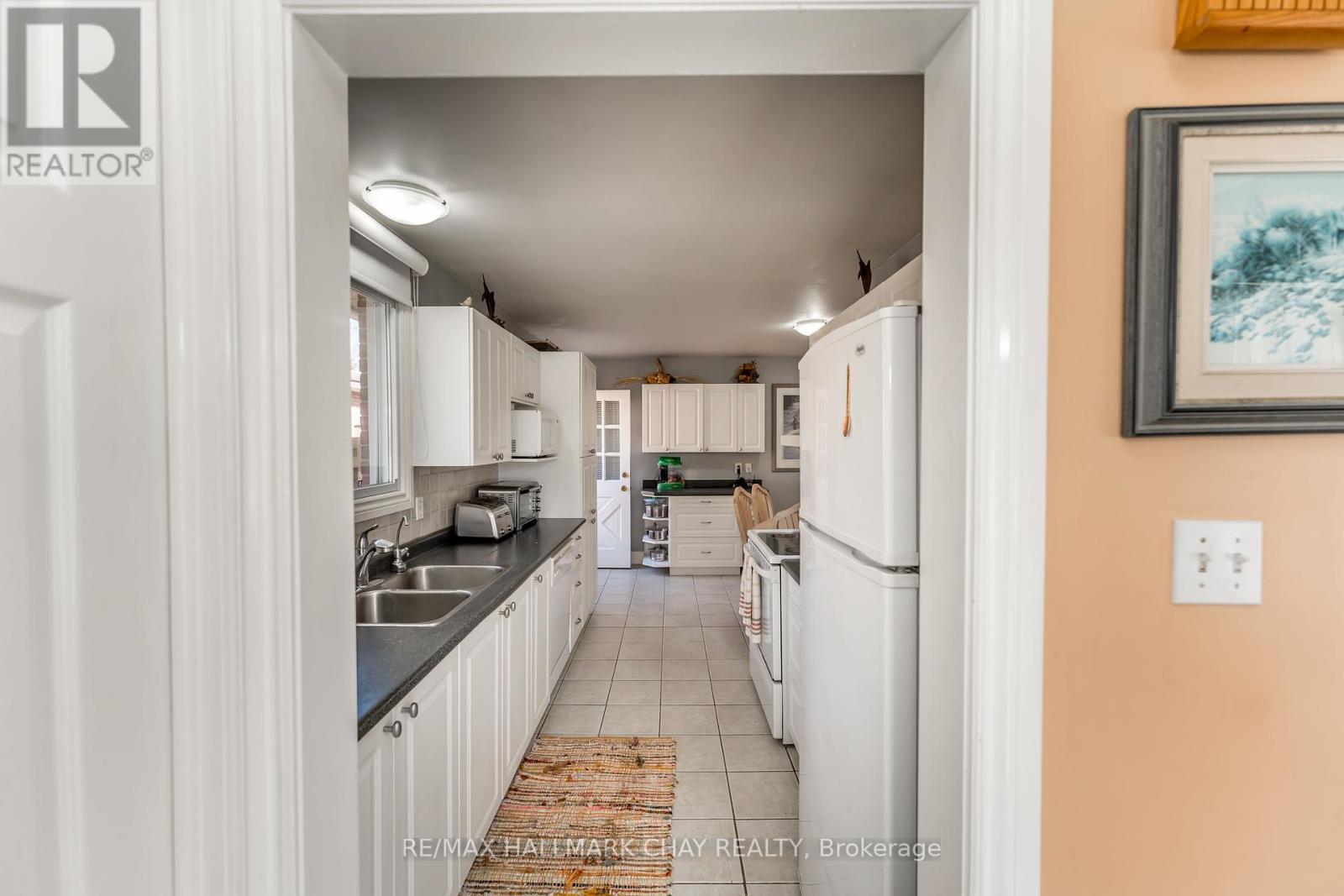 Property at 28 BROWN STREET image 3
