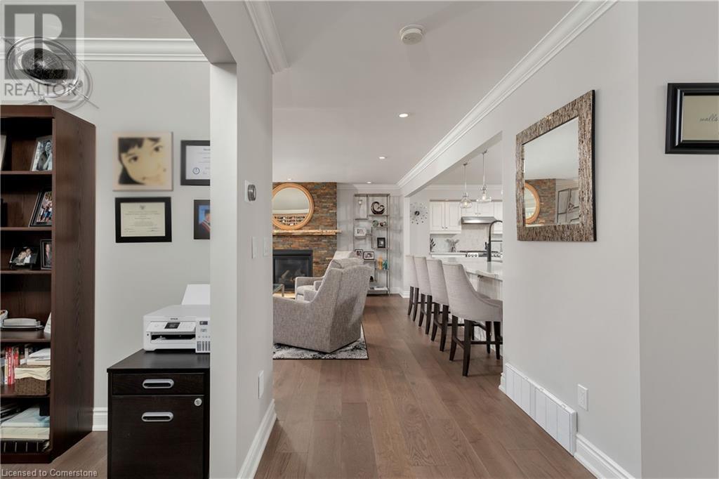 Property at 2119 AGINCOURT Crescent image 5