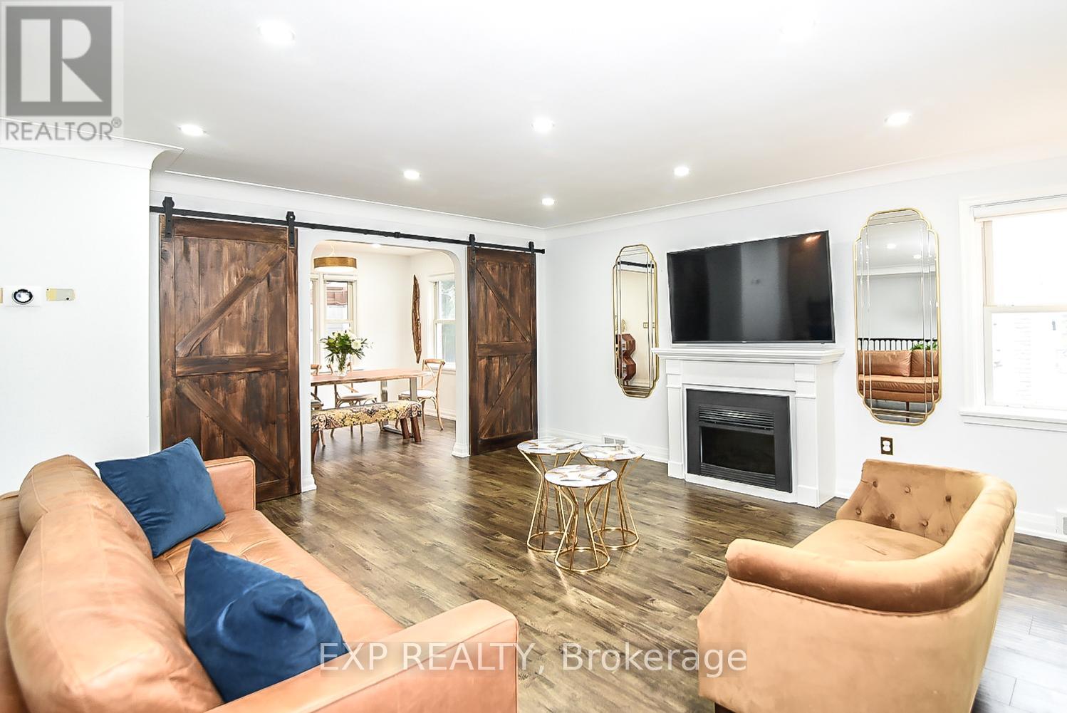 6314 Margaret Street, Niagara Falls, Ontario  L2G 2T3 - Photo 3 - X12094711
