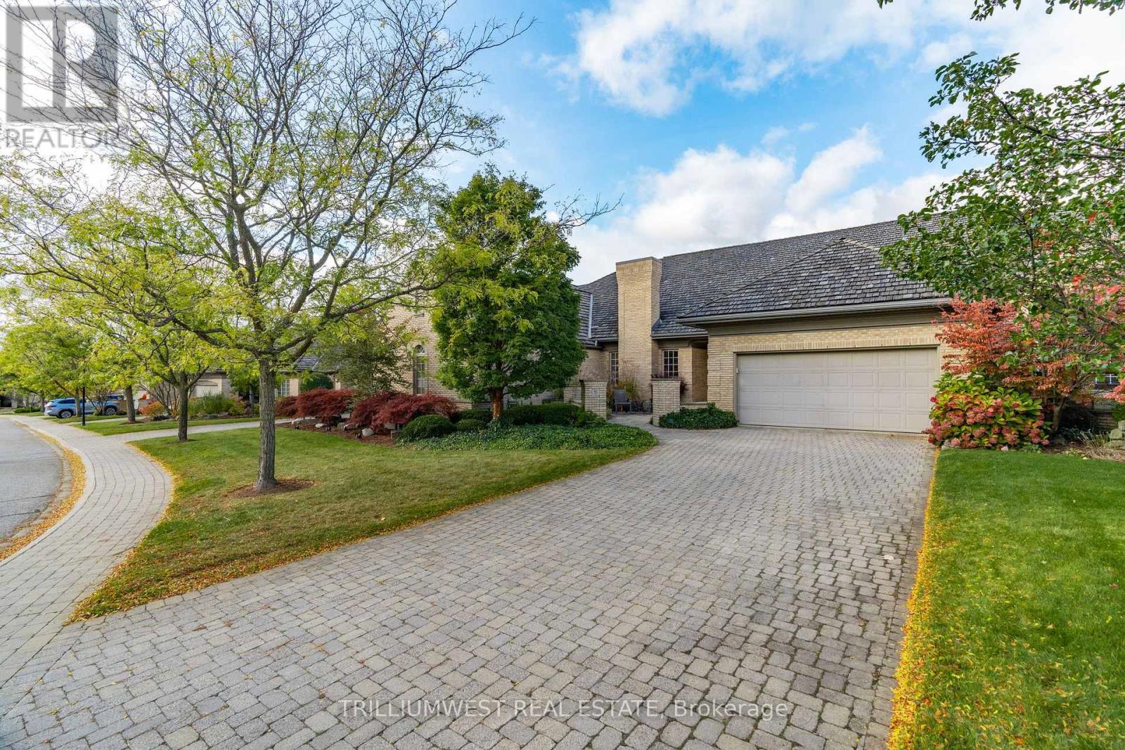 9 - 260 DEER RIDGE DRIVE, Kitchener, Ontario