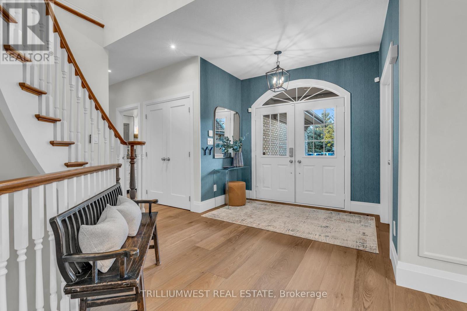 9 - 260 Deer Ridge Drive, Kitchener, Ontario  N2P 2M3 - Photo 3 - X12094732
