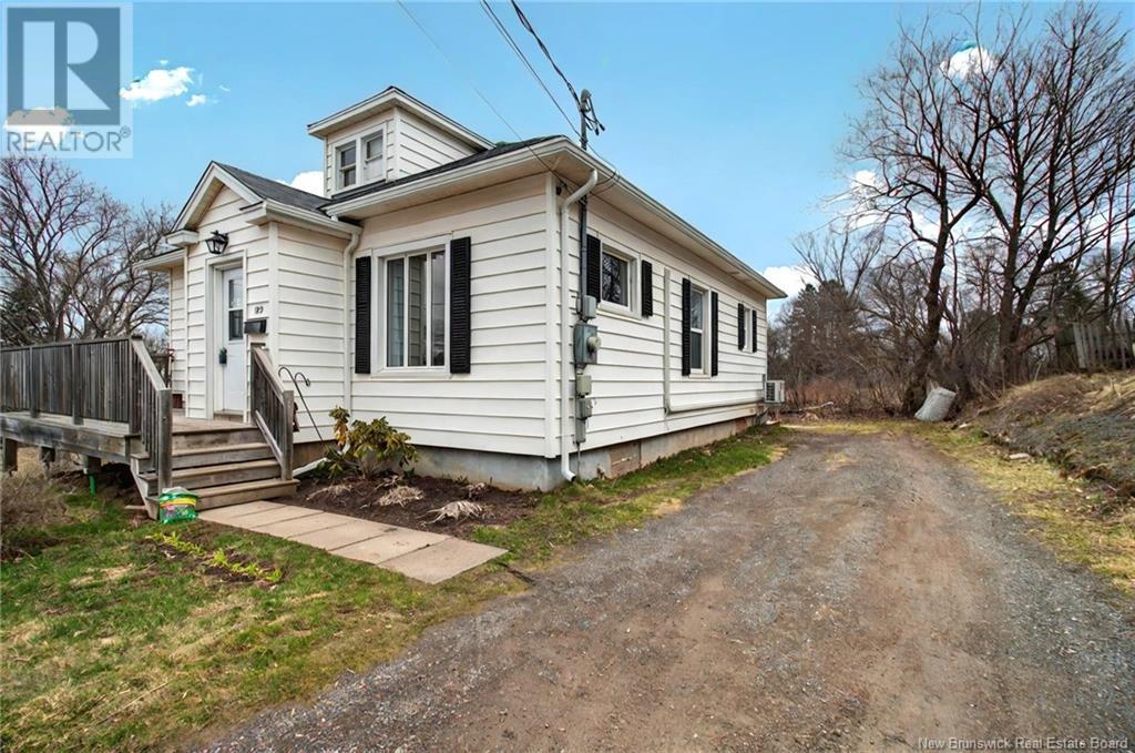 Property at 122 Hillview Avenue image 2