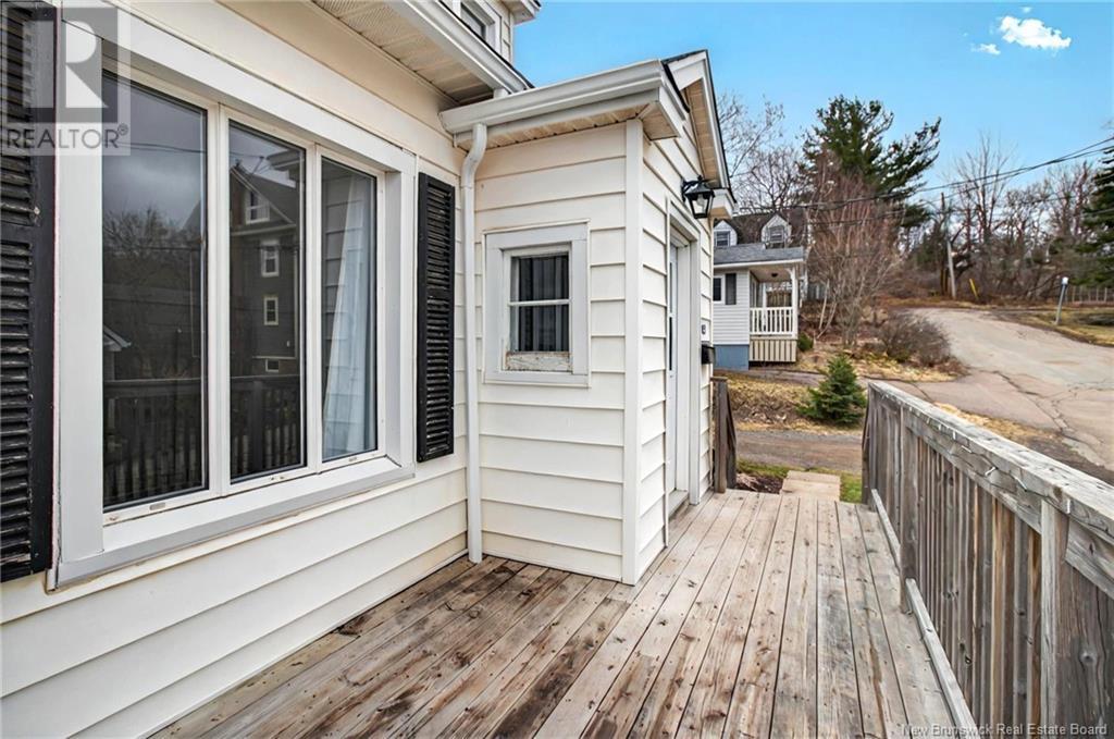 Property at 122 Hillview Avenue image 4