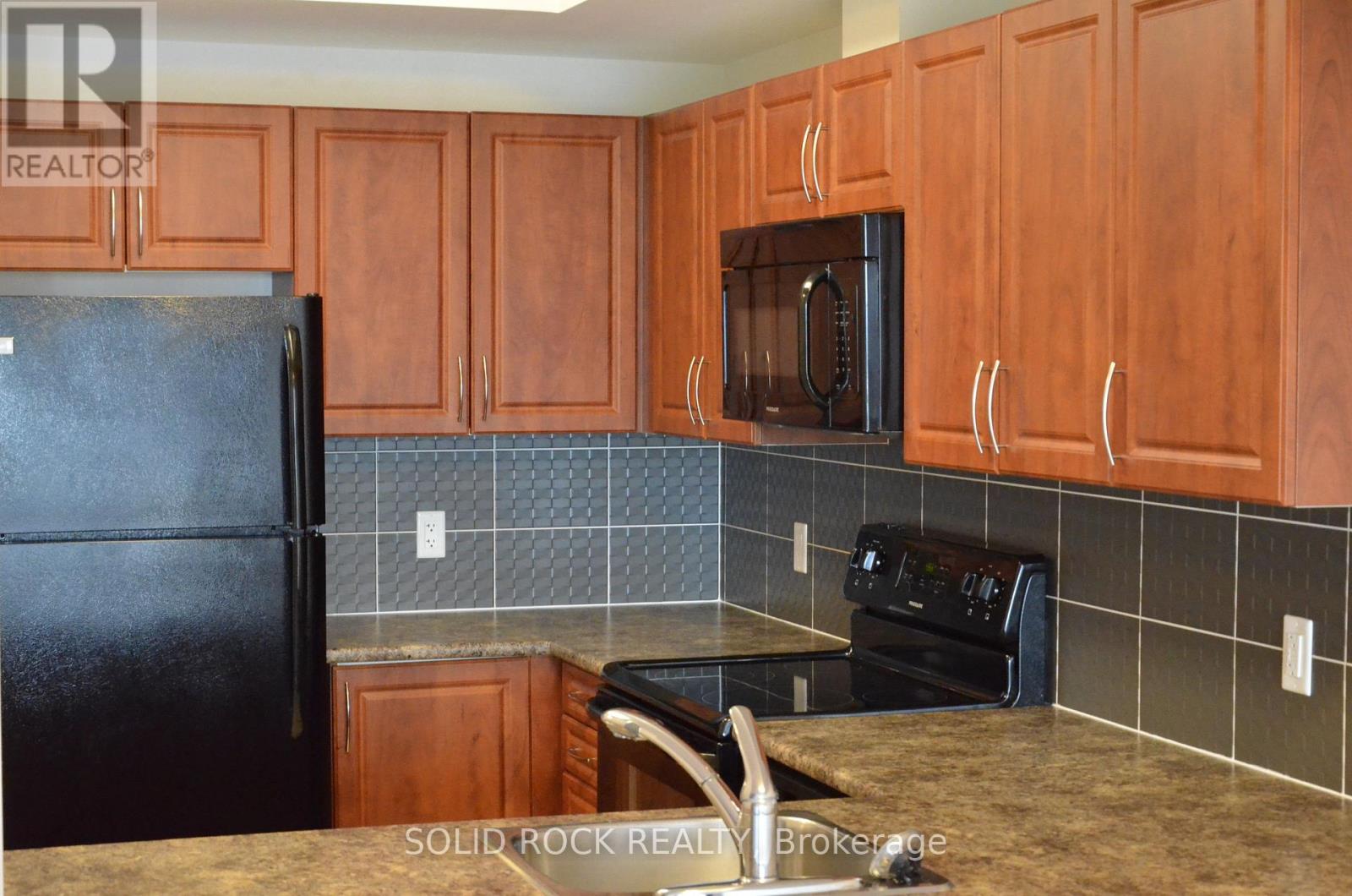 1802 - 234 Rideau Street, Ottawa, Ontario  K1N 0A9 - Photo 6 - X12094770