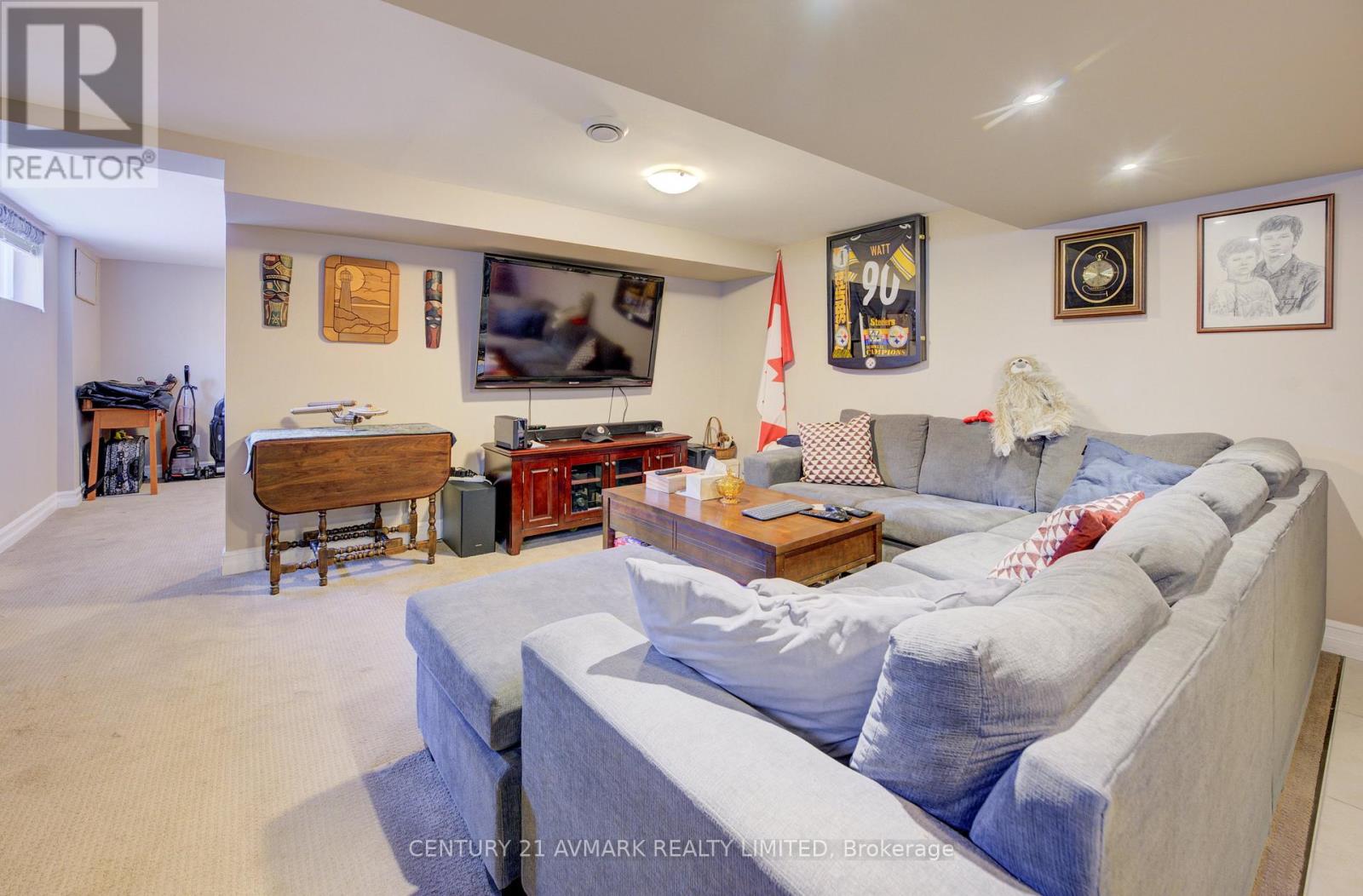 273 Lakeshore Road, St. Catharines, Ontario  L2M 1R9 - Photo 25 - X12094776