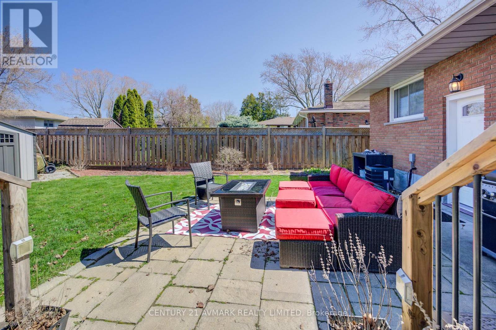 273 Lakeshore Road, St. Catharines, Ontario  L2M 1R9 - Photo 39 - X12094776