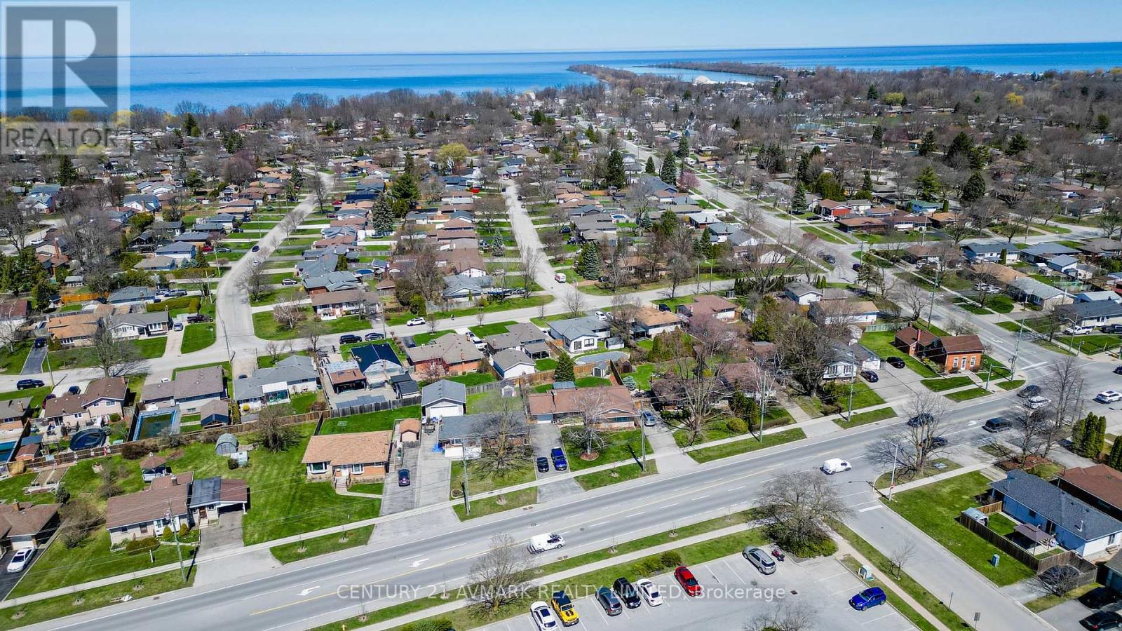 273 Lakeshore Road, St. Catharines, Ontario  L2M 1R9 - Photo 42 - X12094776