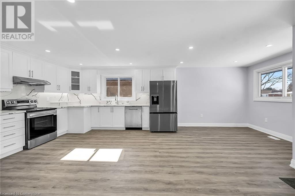 Property at 180 OAKLAND Drive image 4