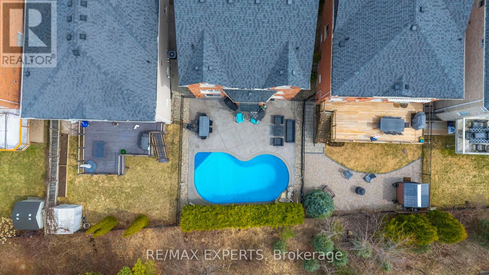 228 Sawmill Valley Drive, Newmarket (Summerhill Estates), Ontario  L3X 2W1 - Photo 17 - N12094766
