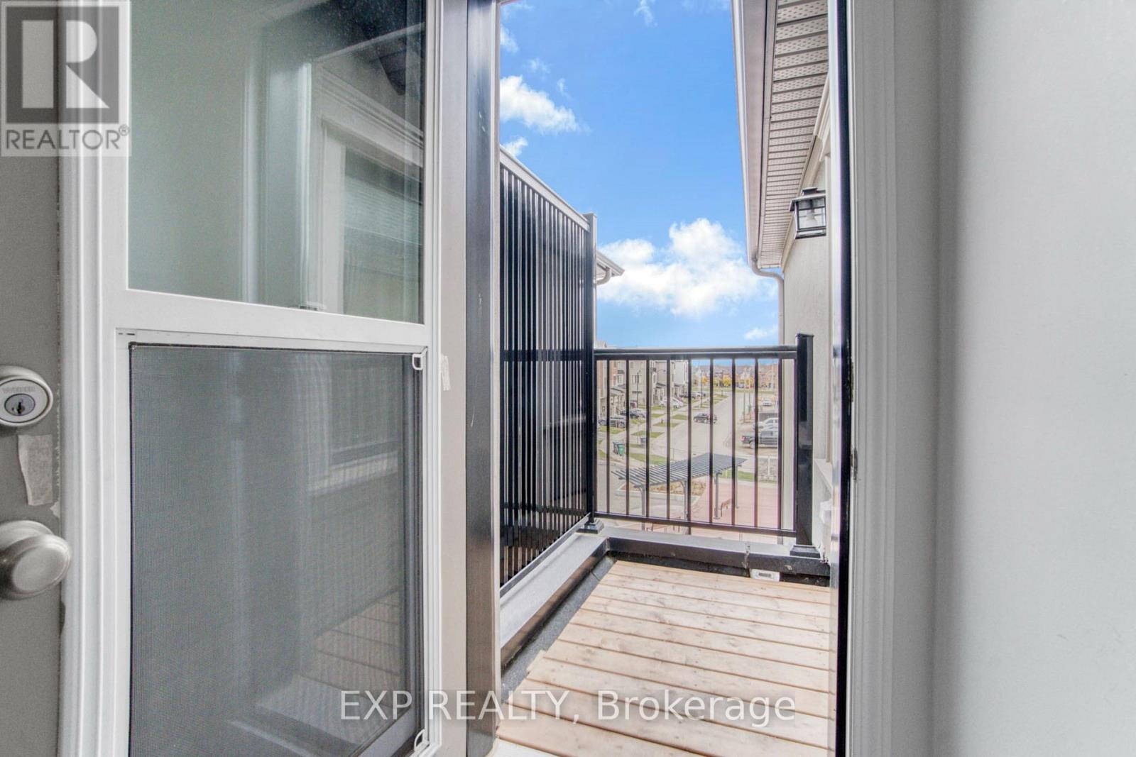 5156 Zionkate Lane, Mississauga, Ontario  L5M 2S8 - Photo 9 - W12094768