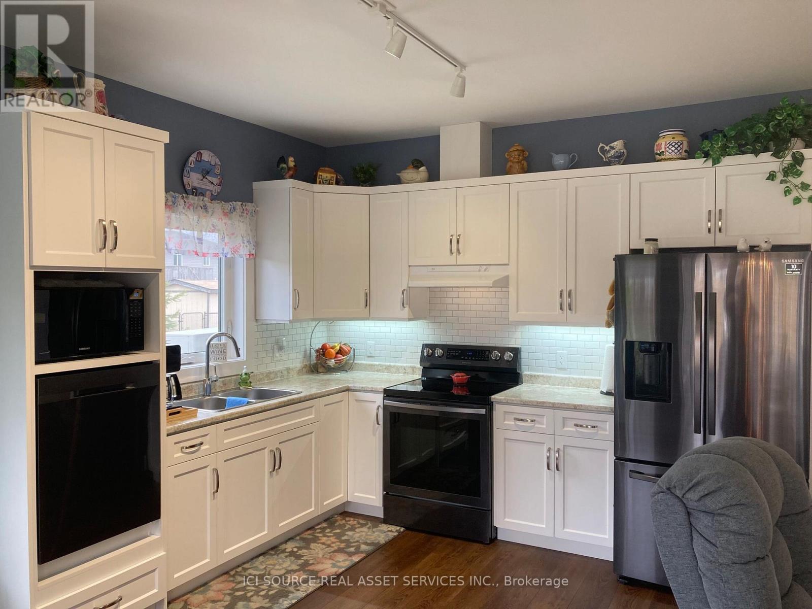 17 - 2380 9th Avenue E, Owen Sound, Ontario  N4K 3H5 - Photo 10 - X12094751