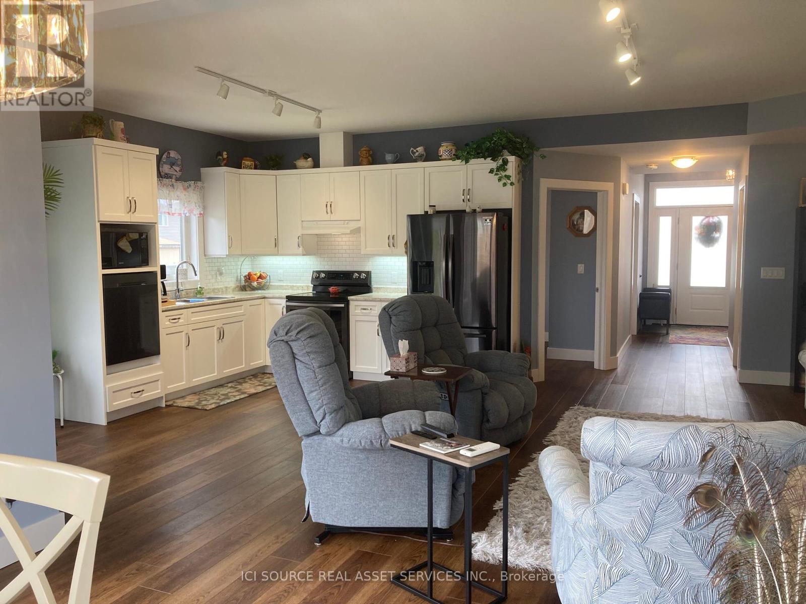 17 - 2380 9th Avenue E, Owen Sound, Ontario  N4K 3H5 - Photo 12 - X12094751