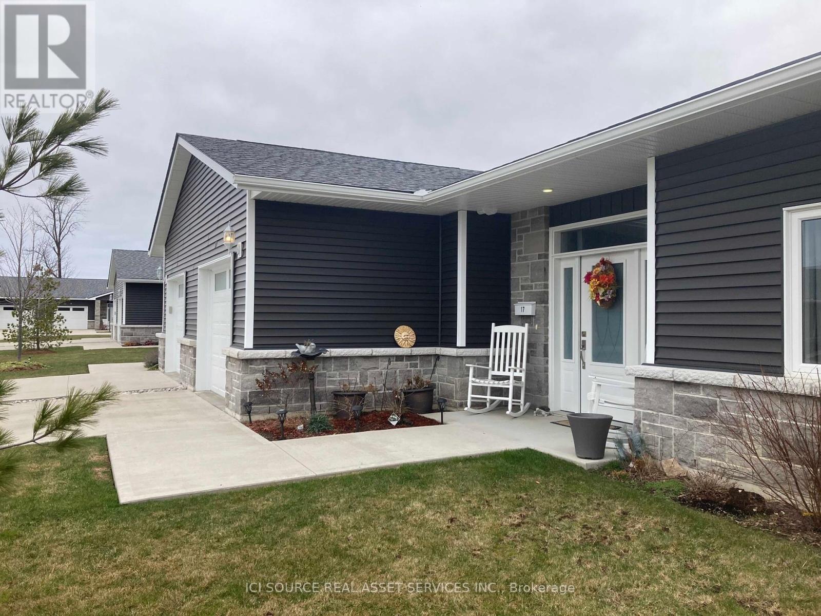 17 - 2380 9th Avenue E, Owen Sound, Ontario  N4K 3H5 - Photo 3 - X12094751
