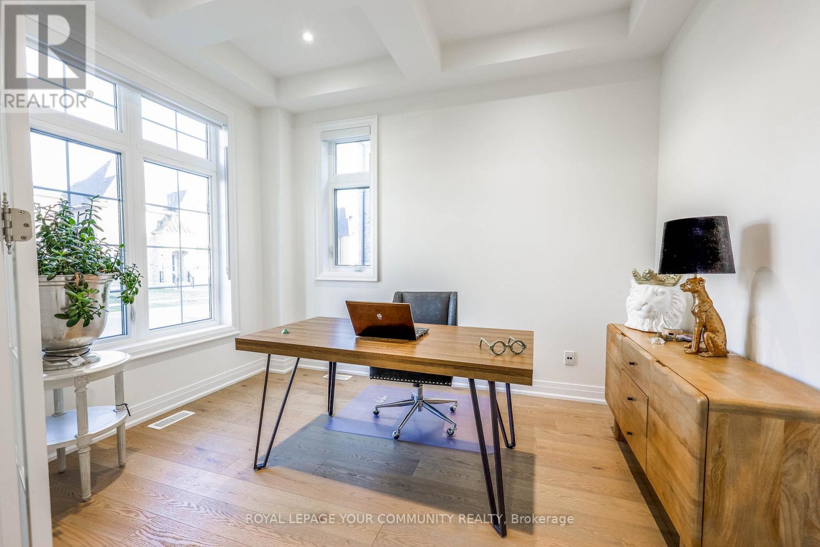Property at 18 CASAVANT COURT image 4