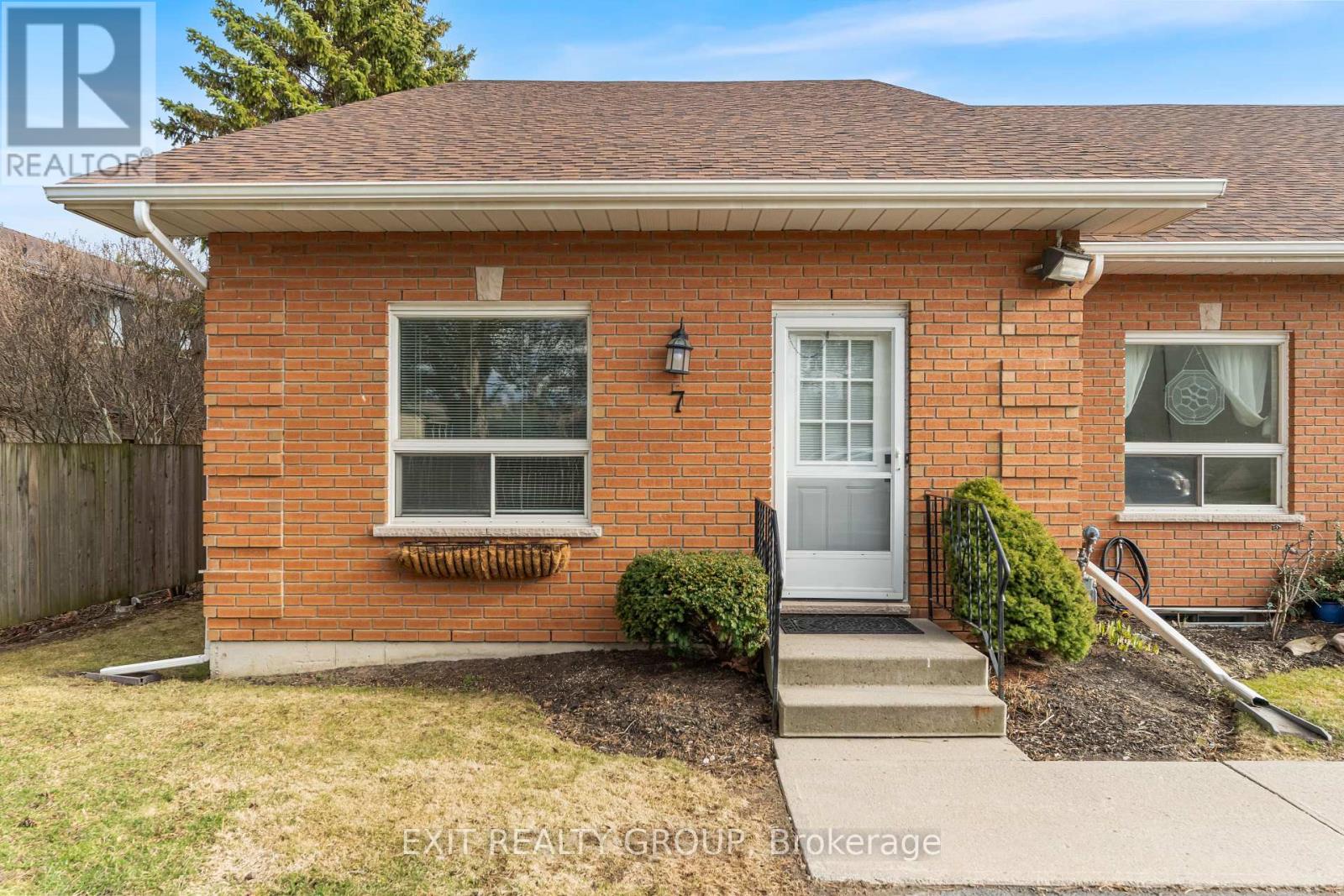 Property at #7-45 PRINCE EDWARD STREET image 1
