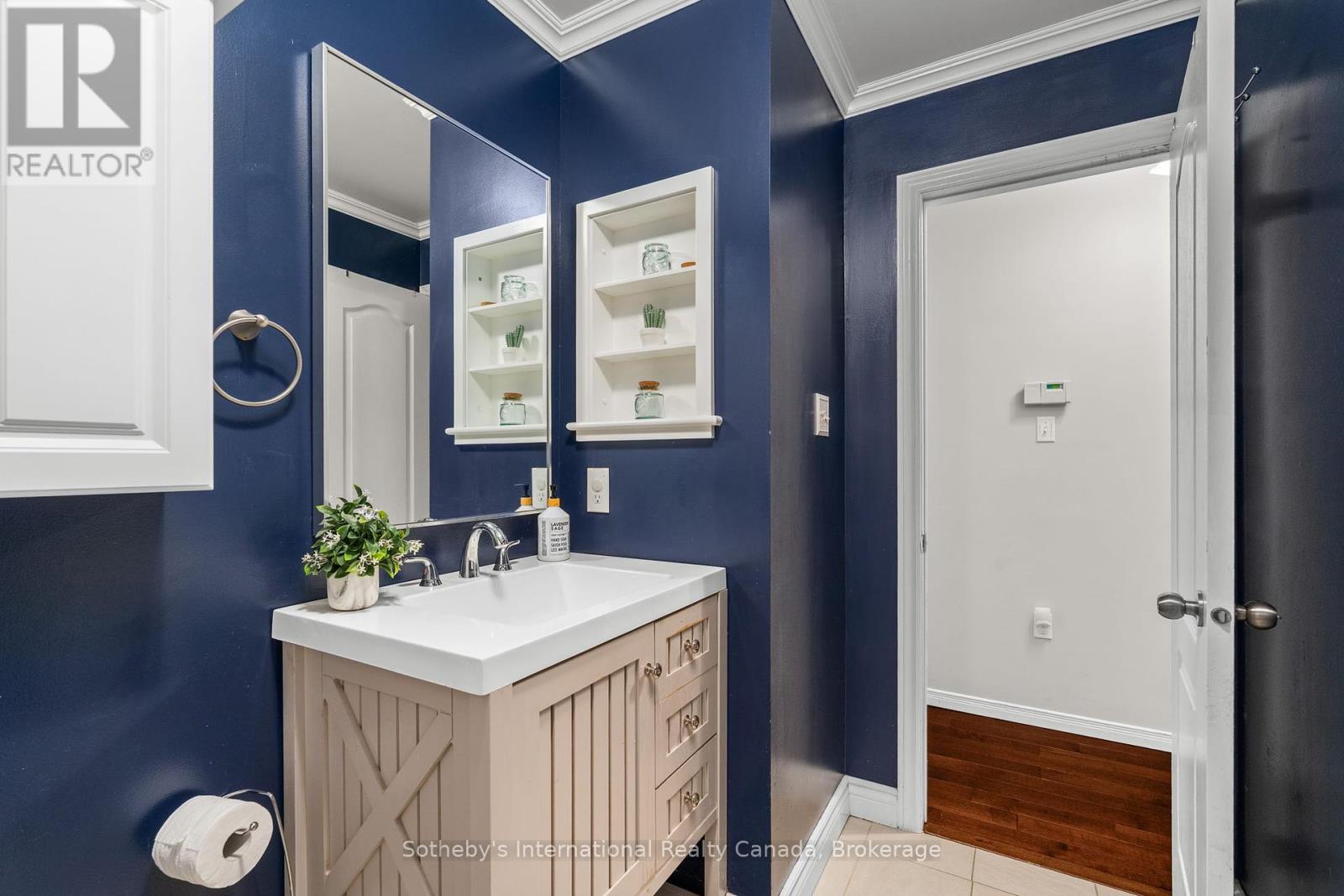 17 Sugarbush Road, Oro-Medonte, Ontario  L0K 1E0 - Photo 17 - S12094805