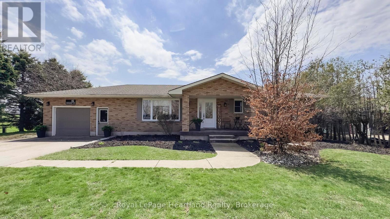 82 Harpurhey Road, Huron East, Ontario  N0K 1W0 - Photo 10 - X12094789