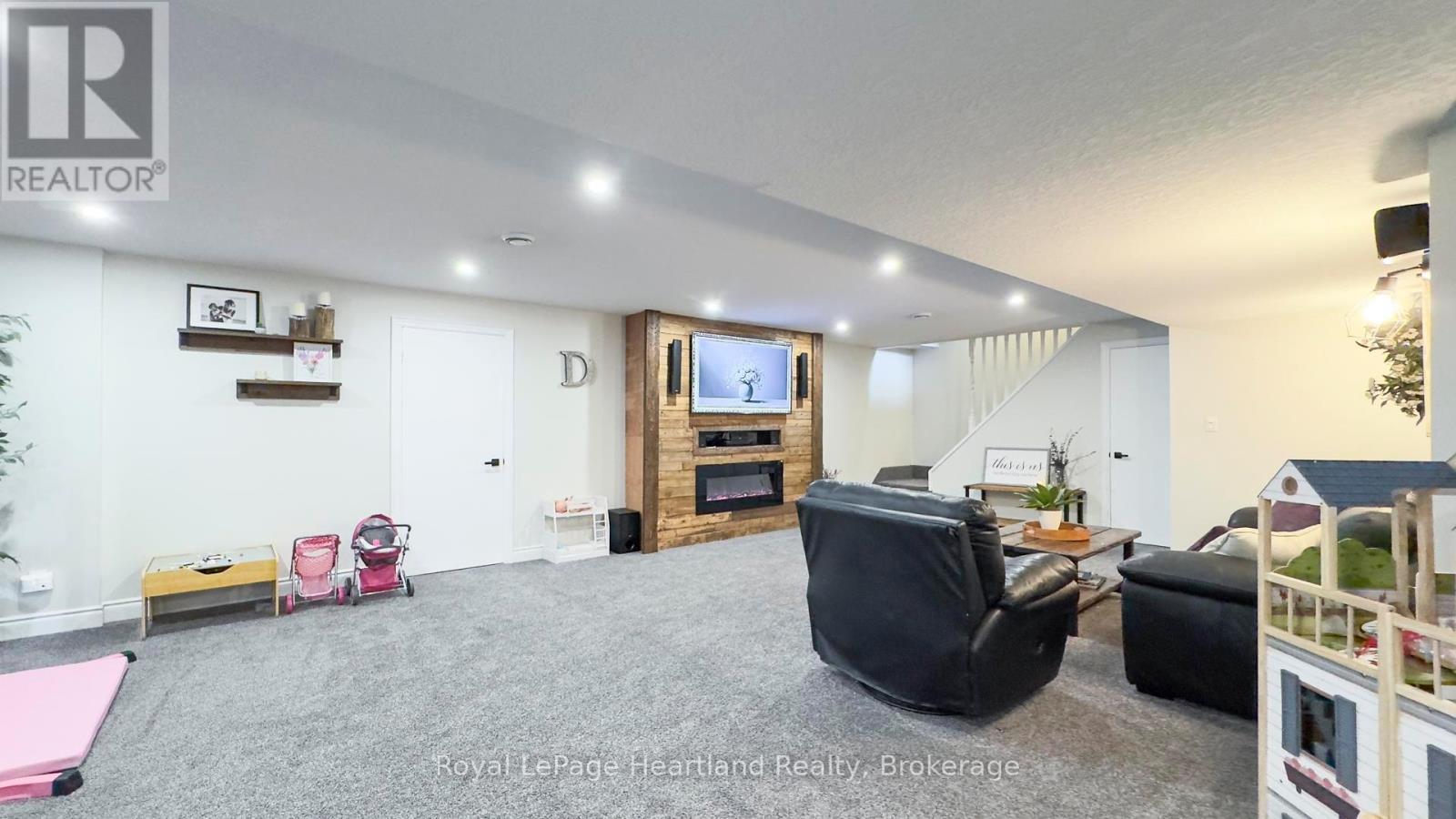 82 Harpurhey Road, Huron East, Ontario  N0K 1W0 - Photo 39 - X12094789