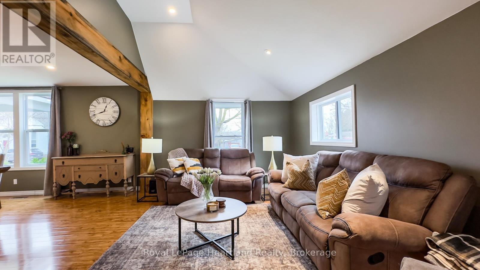 70 John Street, Huron East, Ontario  N0K 1W0 - Photo 20 - X12094791