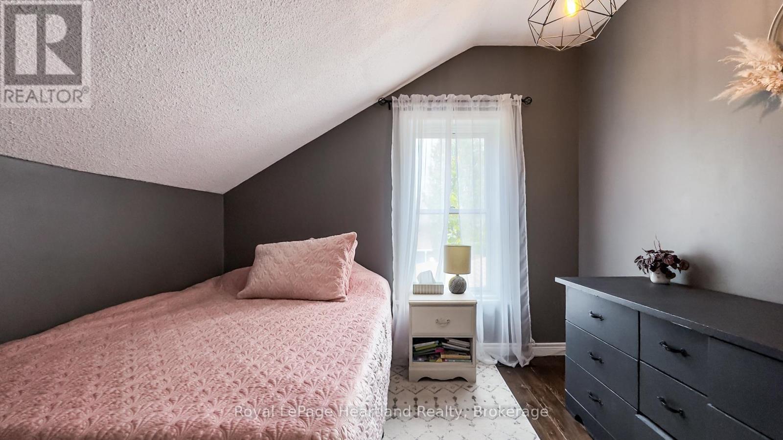 70 John Street, Huron East, Ontario  N0K 1W0 - Photo 39 - X12094791