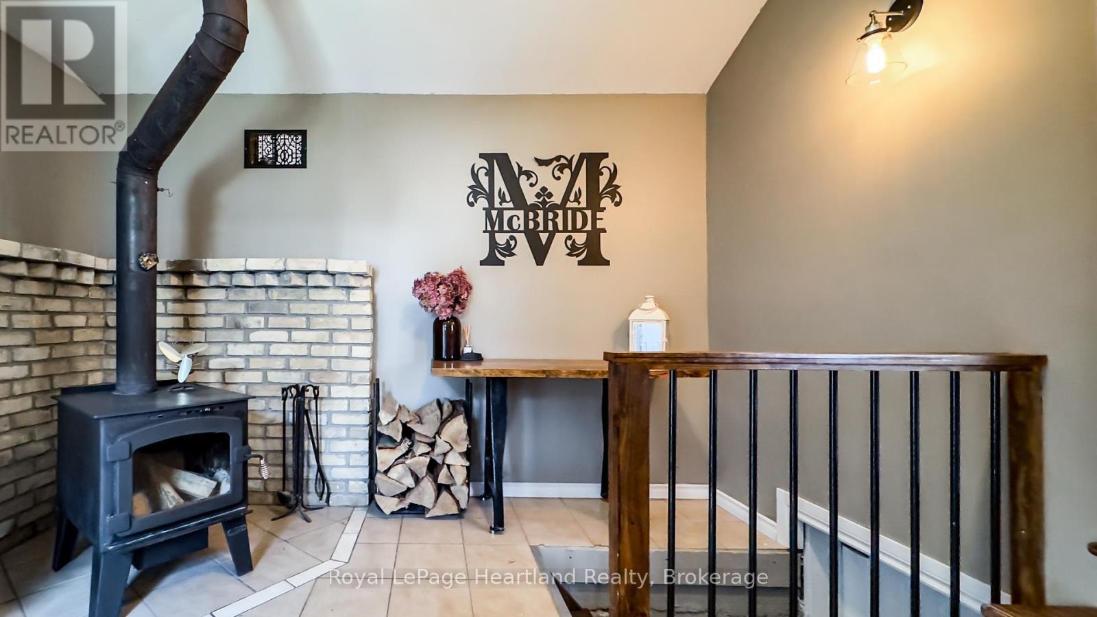 70 John Street, Huron East, Ontario  N0K 1W0 - Photo 42 - X12094791