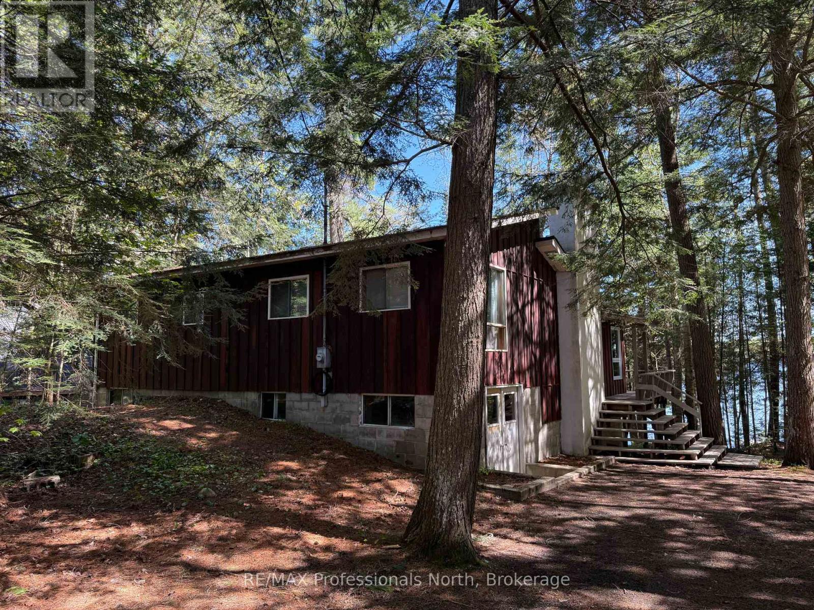 6547 Kennisis Lake Road, Dysart Et Al, Ontario  K0M 1S0 - Photo 36 - X12094804