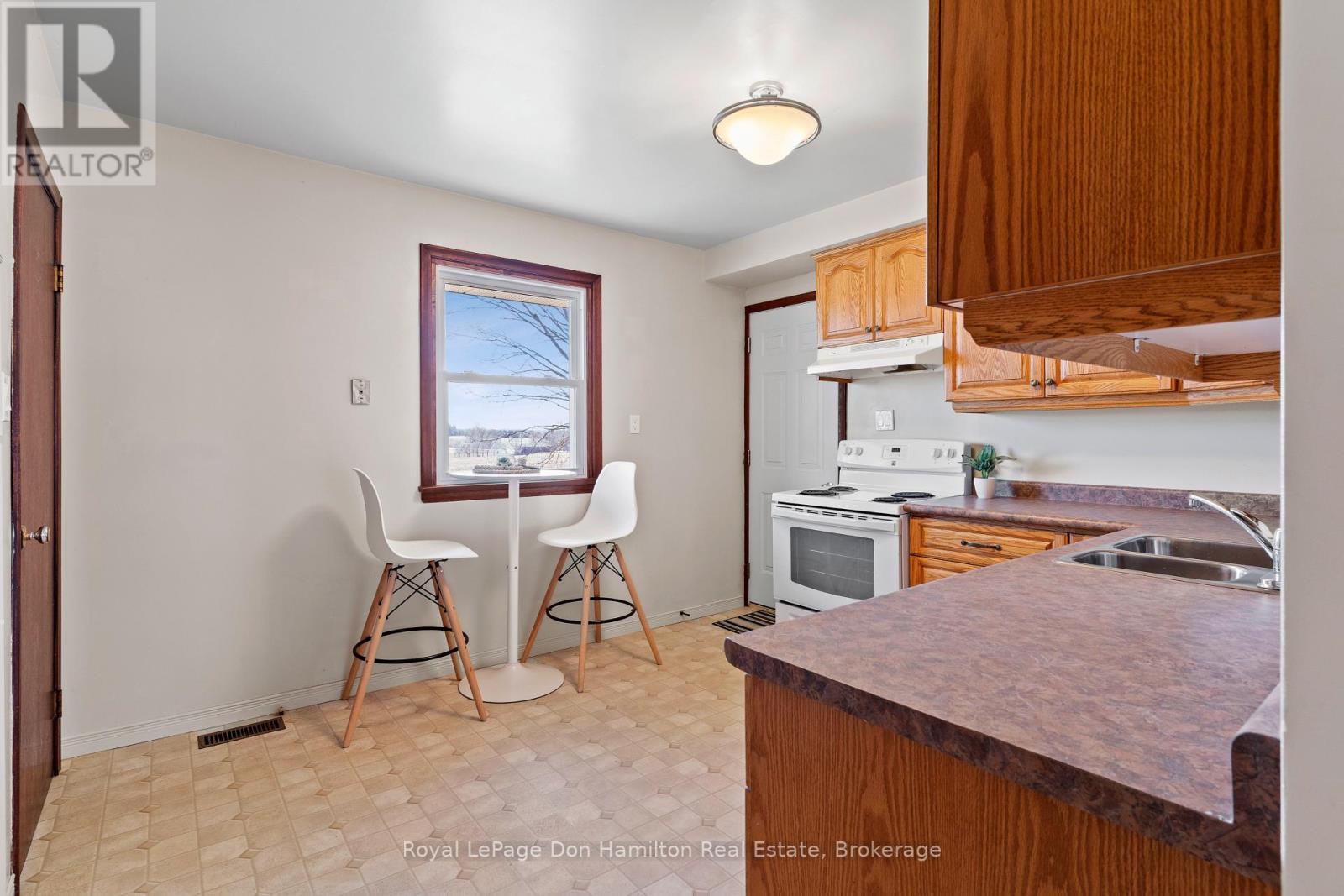 8119 Rd 177, North Perth, Ontario  N4W 3G6 - Photo 18 - X12094872