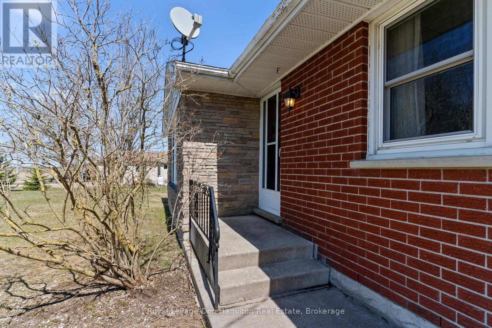 8119 Rd 177, North Perth, Ontario  N4W 3G6 - Photo 6 - X12094872