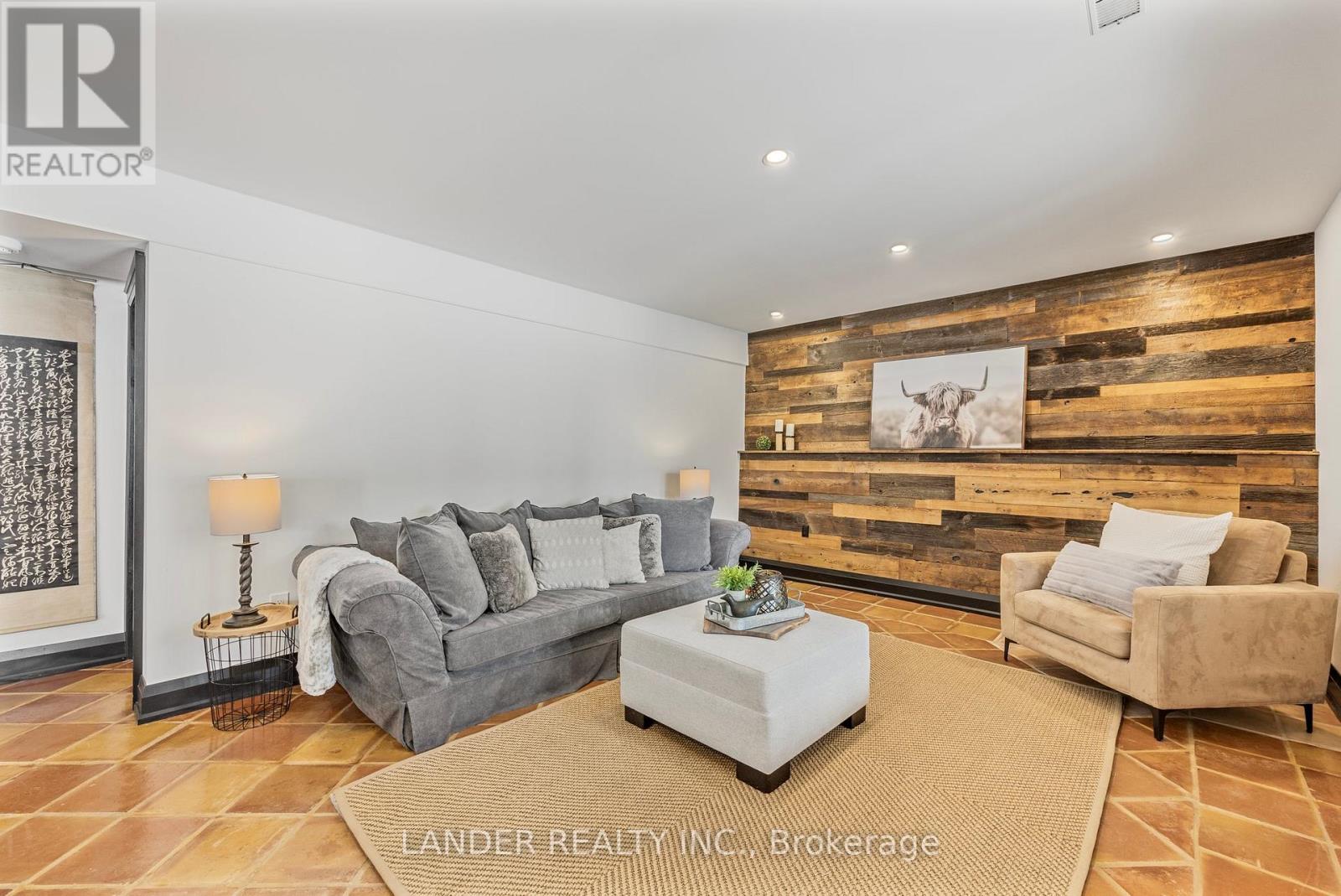 33 Morgans Road, East Gwillimbury (Holland Landing), Ontario  L9N 0E7 - Photo 24 - N12094858