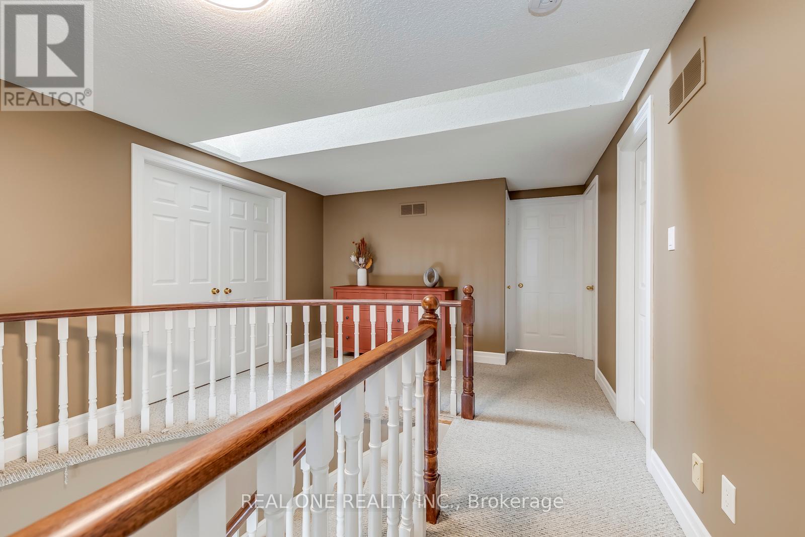1389 Heritage Way, Oakville, Ontario  L6M 3C2 - Photo 16 - W12094839