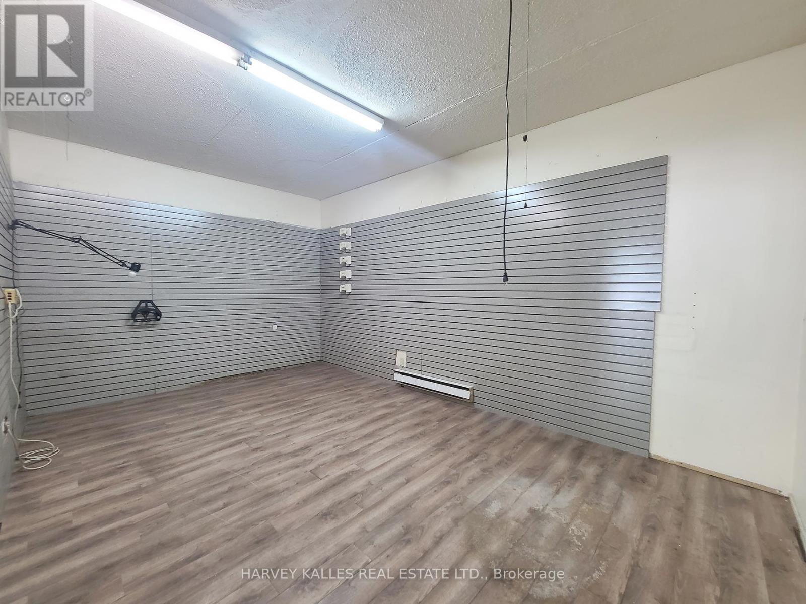 7 - 3819 Lake Shore Boulevard W, Toronto, Ontario  M8W 1R3 - Photo 2 - W12094873