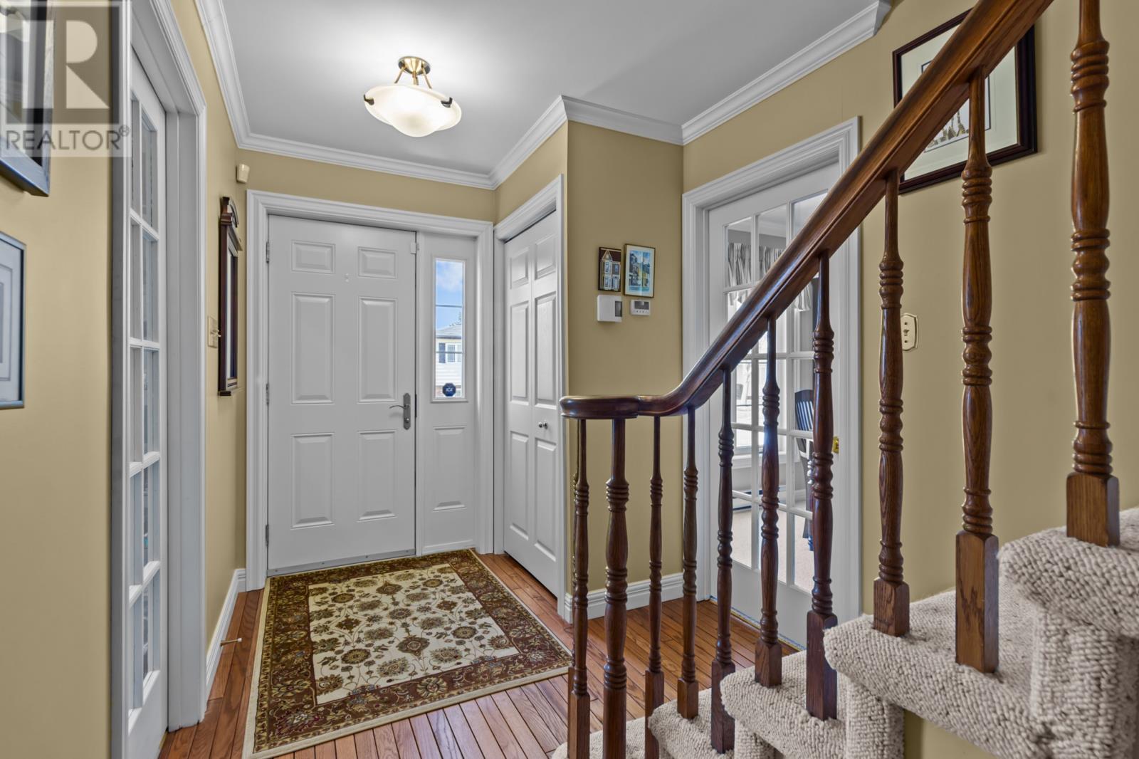 Property at 9 Waterloo Crescent image 3