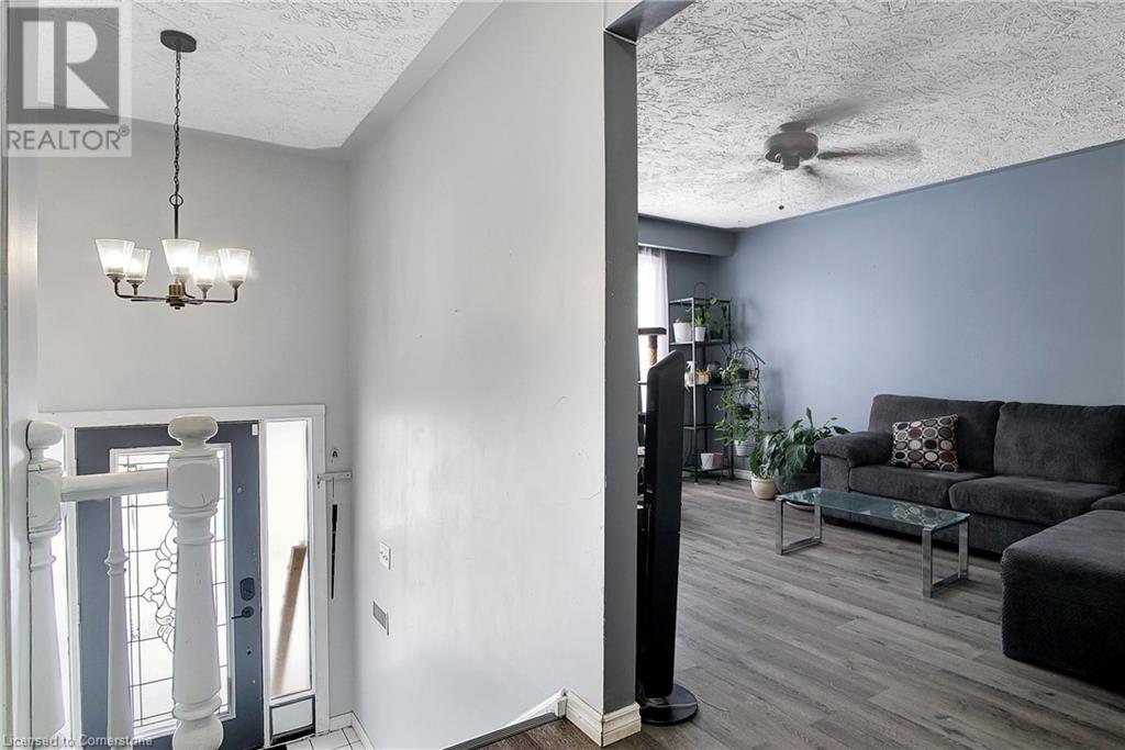 Property at 320 COUNTRY HILL Drive image 3