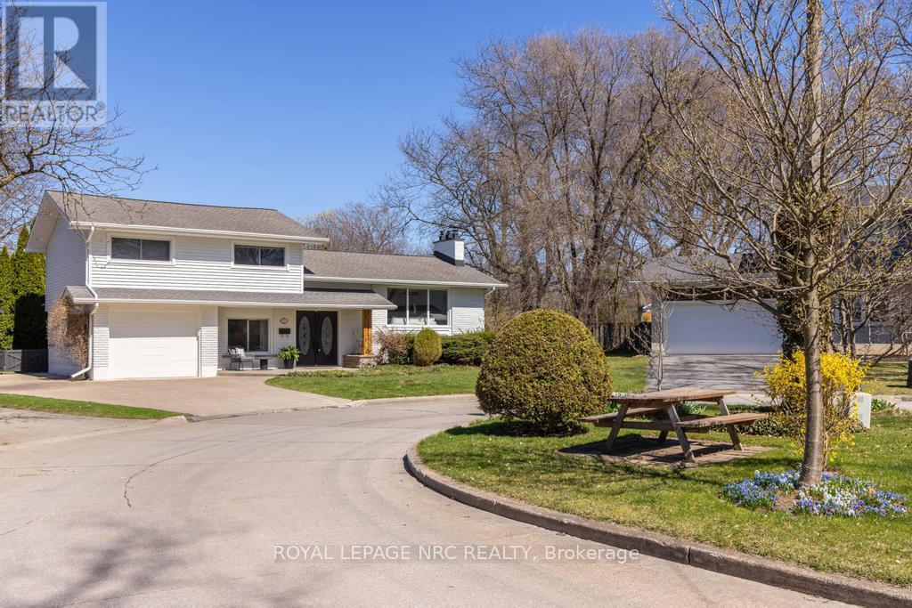 Property at 25 VICTOR BOULEVARD image 2