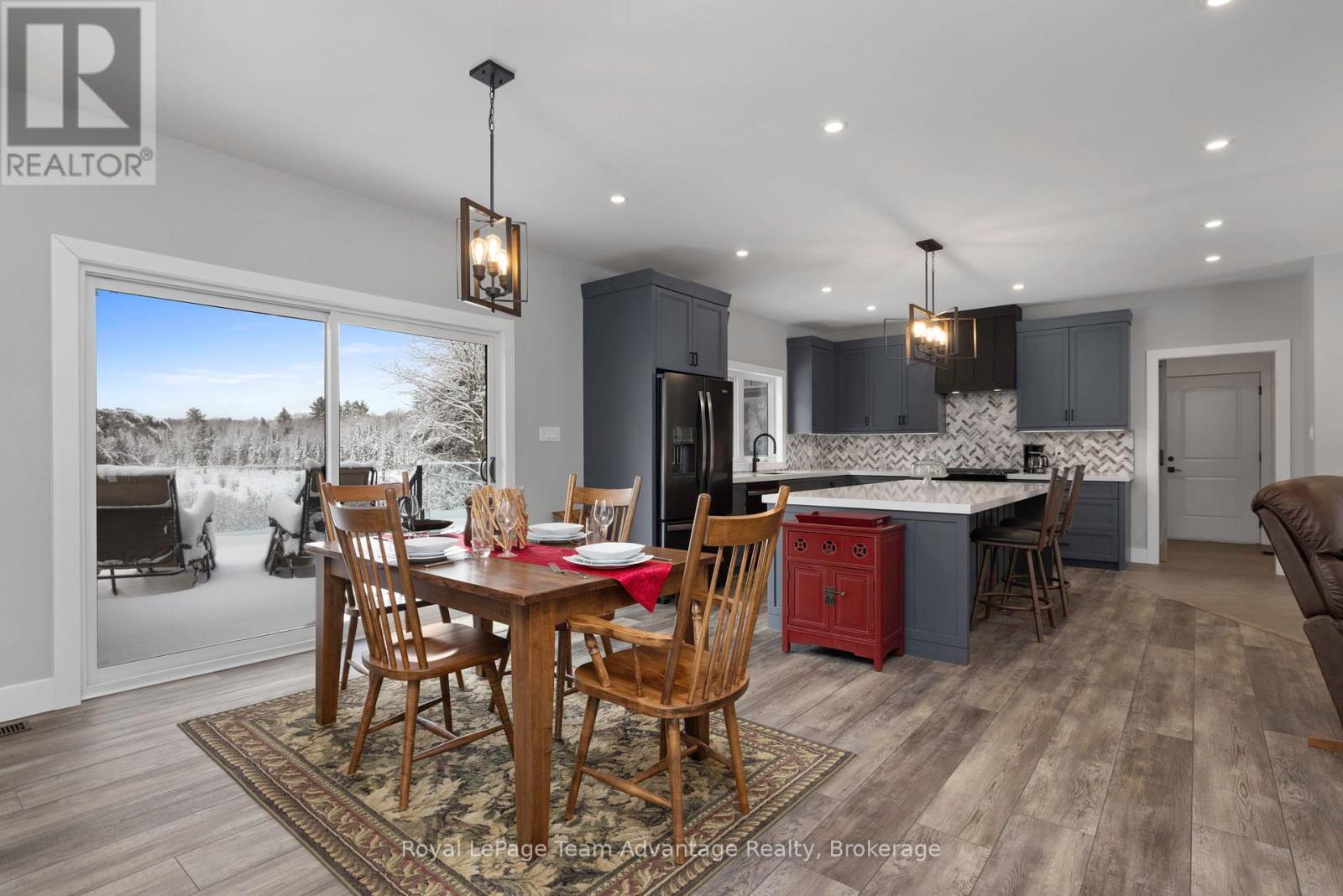 4 Old Carling Road, Carling, Ontario  P0G 1G0 - Photo 11 - X12074173
