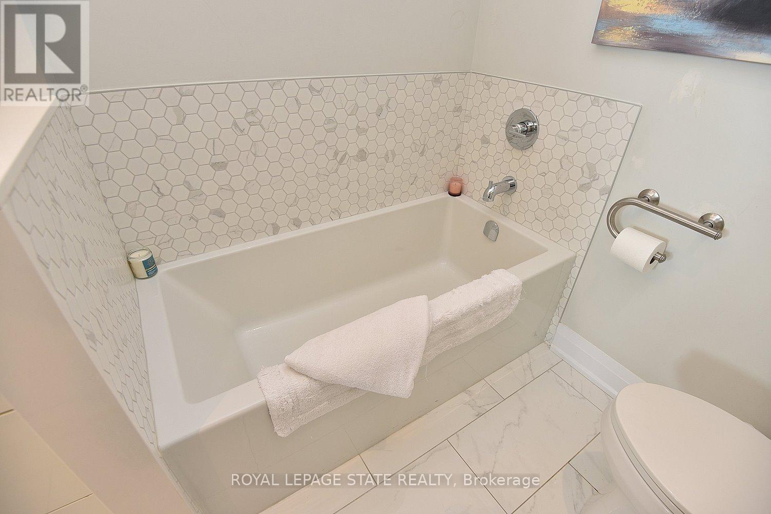 1006 - 2025 Maria Street, Burlington, Ontario  L7R 0E9 - Photo 23 - W12063623