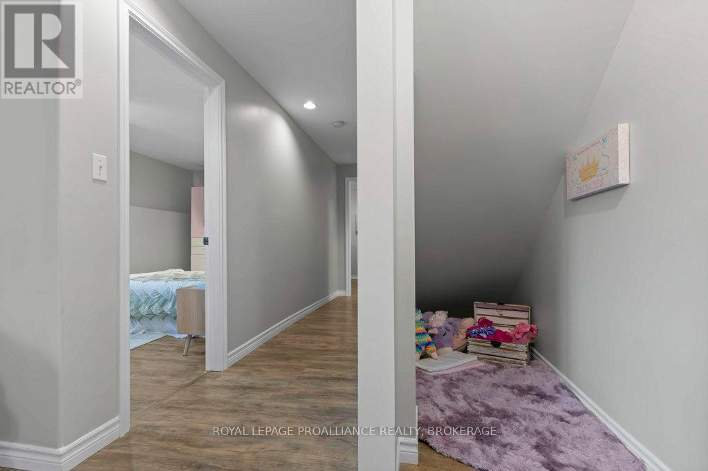 6168 Revell Road, Frontenac (Frontenac South), Ontario  K0H 2W0 - Photo 25 - X12094881