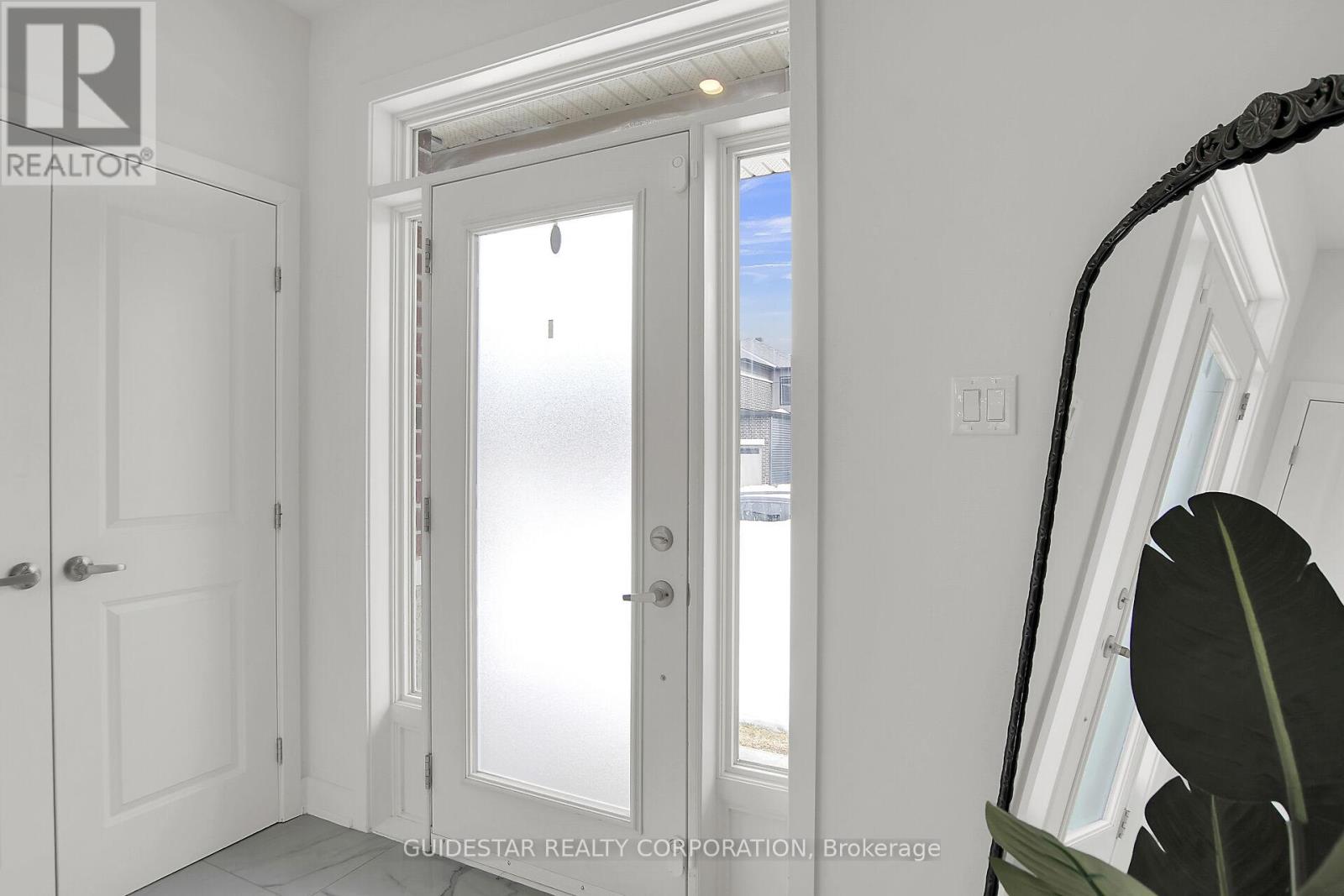 Property at 107 HEIRLOOM STREET image 2