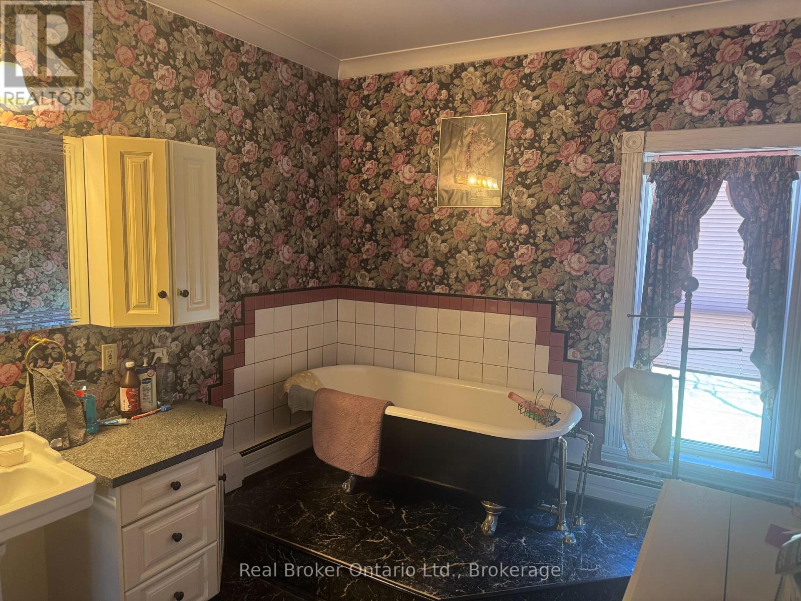 43171 Newry Road, Huron East, Ontario  N0G 1H0 - Photo 27 - X12094921