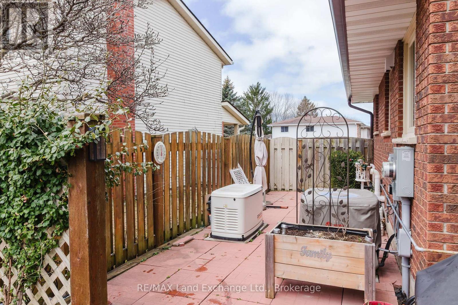663 Ashwell Crescent, Saugeen Shores, Ontario  N0H 2C3 - Photo 33 - X12094963