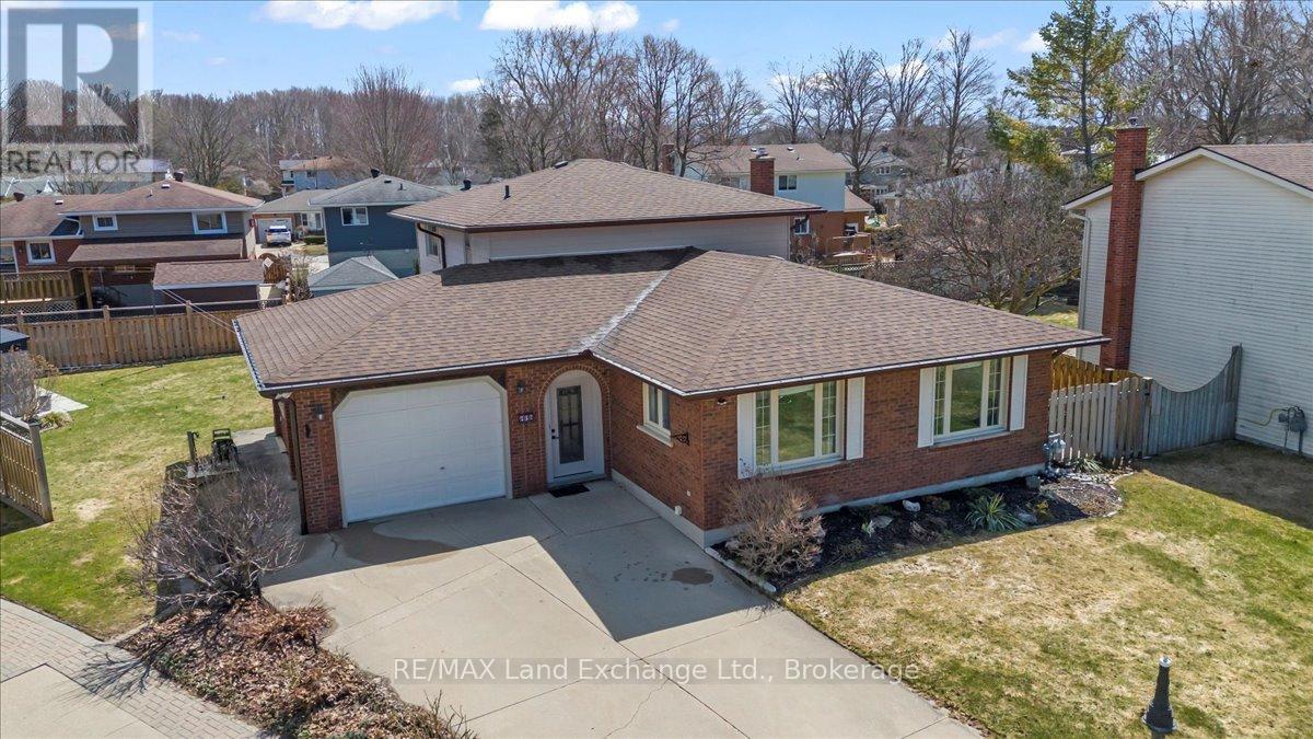 663 Ashwell Crescent, Saugeen Shores, Ontario  N0H 2C3 - Photo 35 - X12094963