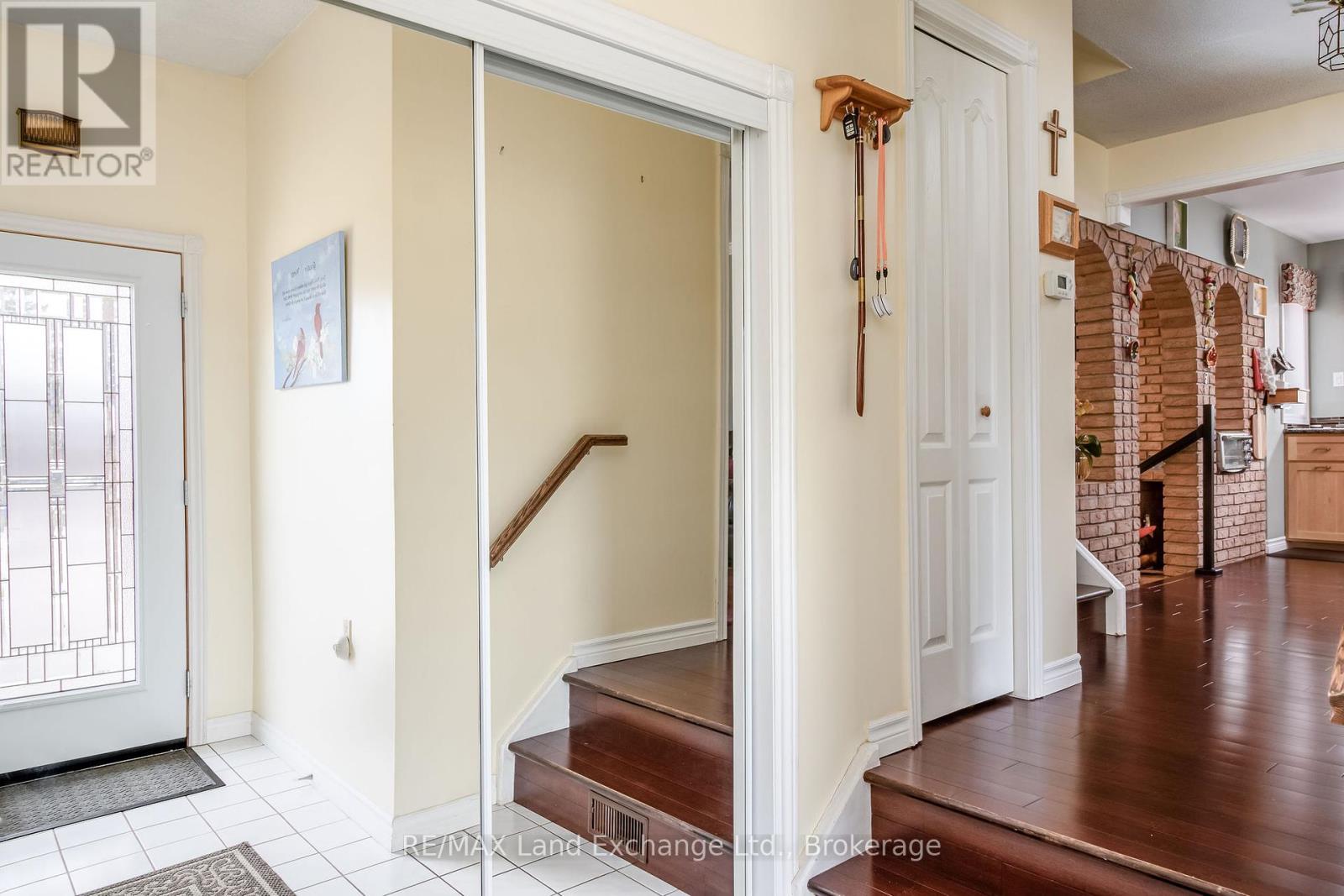 663 Ashwell Crescent, Saugeen Shores, Ontario  N0H 2C3 - Photo 5 - X12094963
