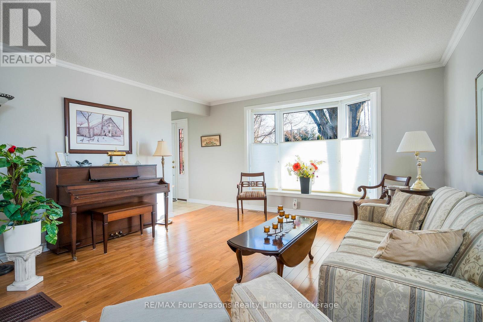 126 Orchard Drive, Blue Mountains, Ontario  N0H 2P0 - Photo 11 - X12094986