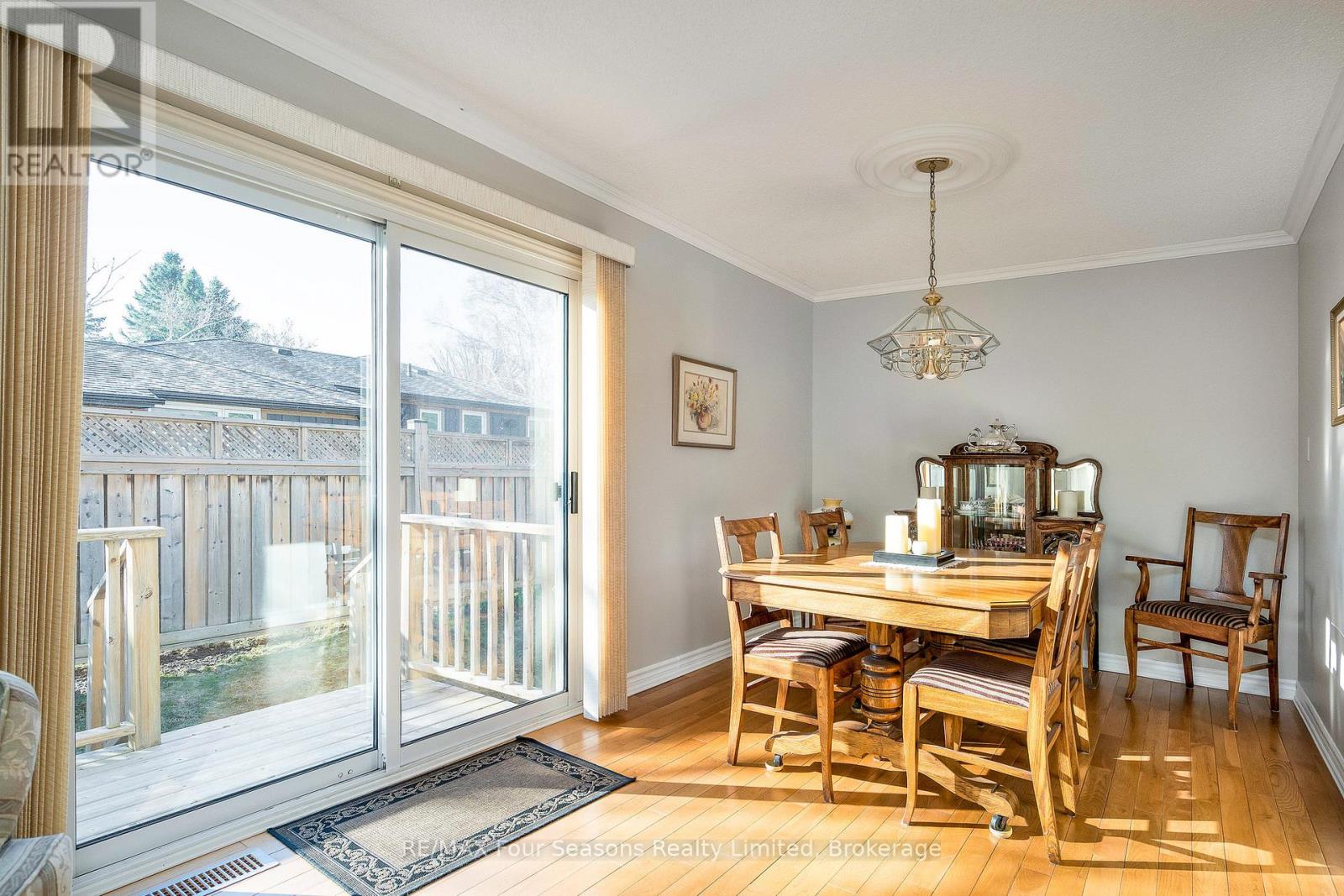 126 Orchard Drive, Blue Mountains, Ontario  N0H 2P0 - Photo 12 - X12094986