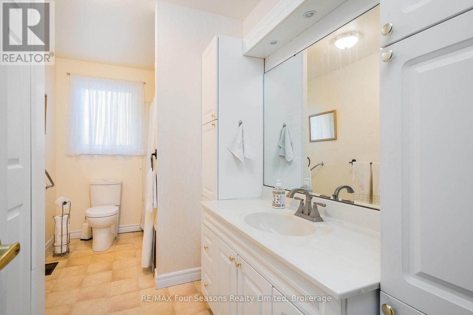 126 Orchard Drive, Blue Mountains, Ontario  N0H 2P0 - Photo 21 - X12094986