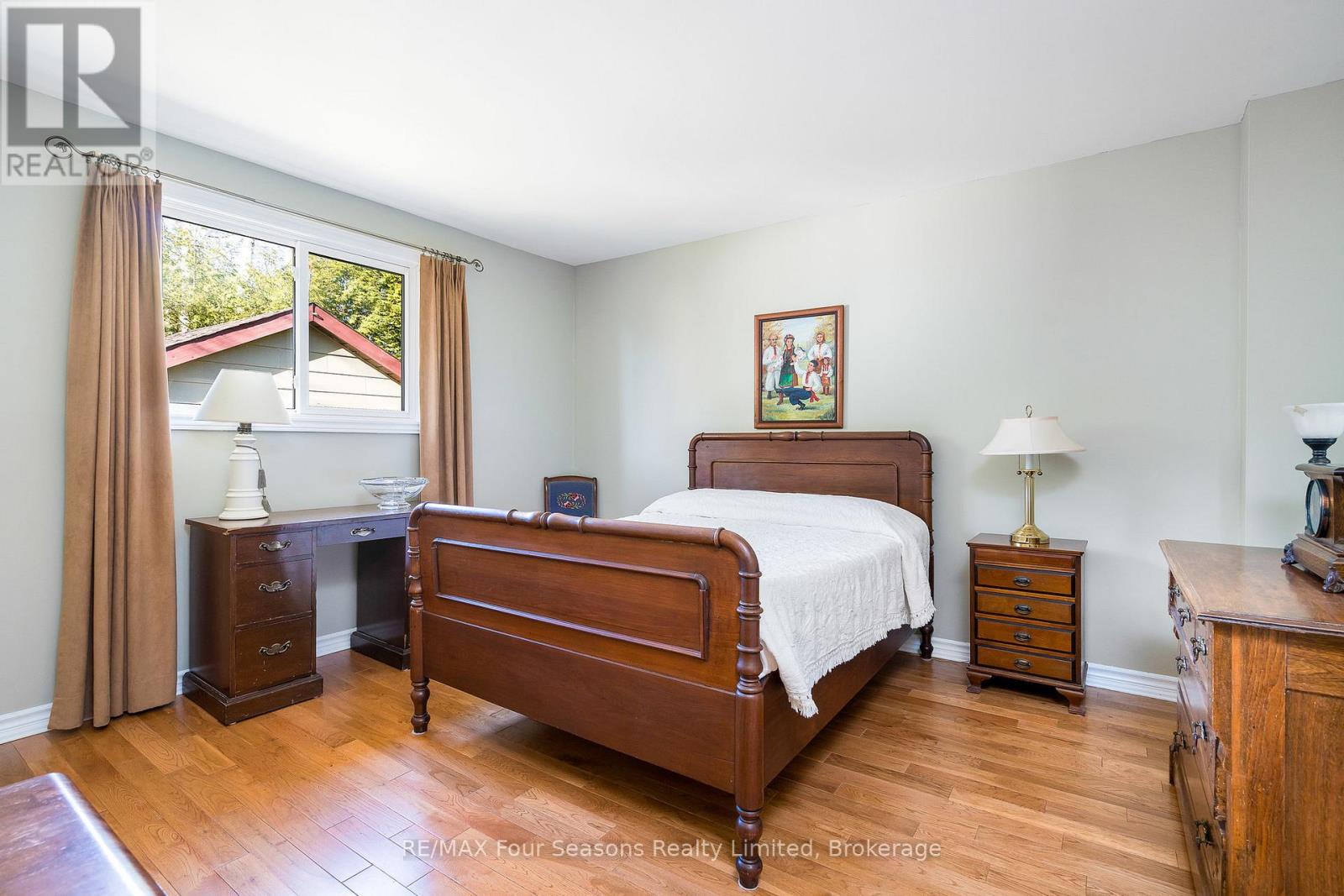 126 Orchard Drive, Blue Mountains, Ontario  N0H 2P0 - Photo 22 - X12094986