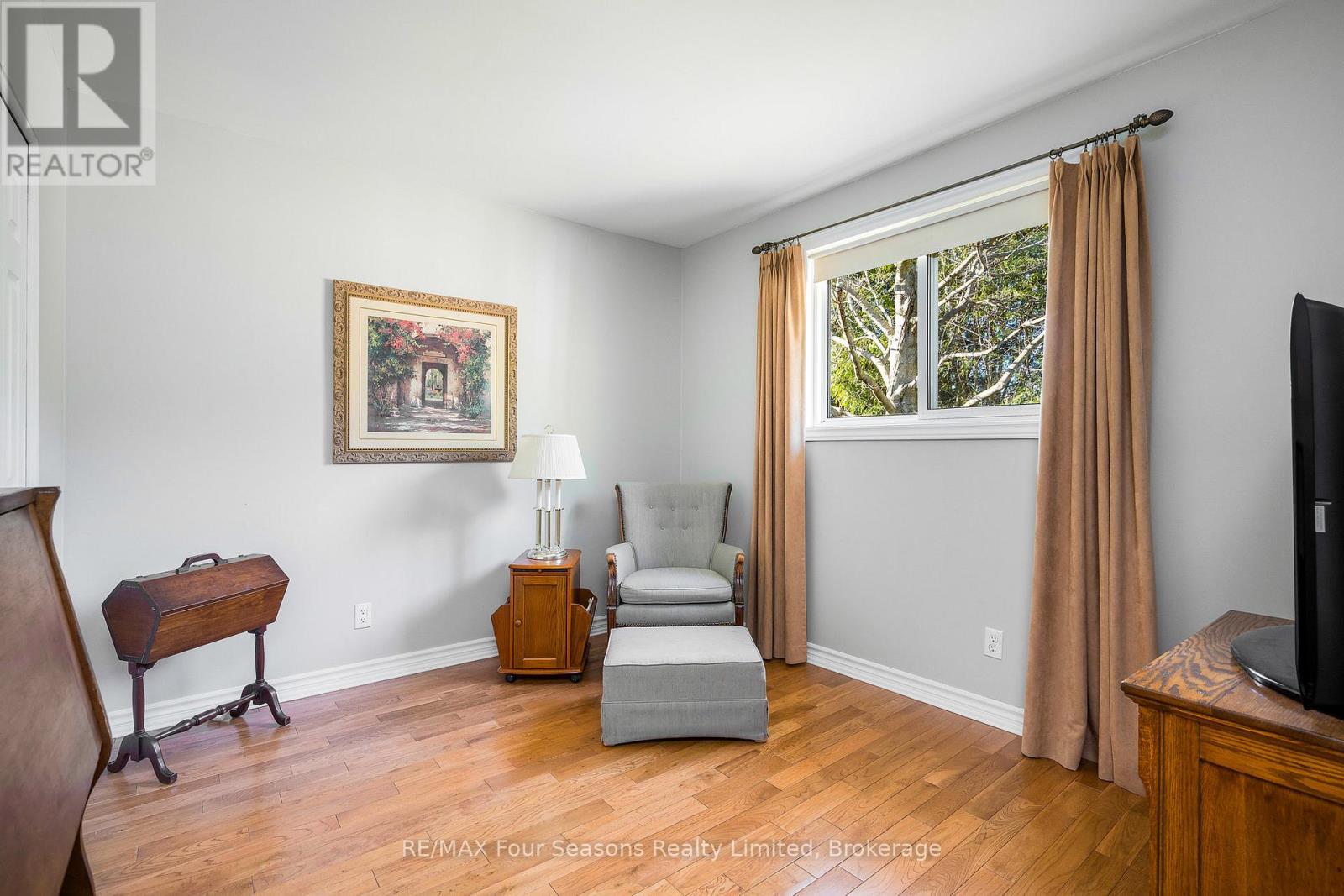 126 Orchard Drive, Blue Mountains, Ontario  N0H 2P0 - Photo 24 - X12094986